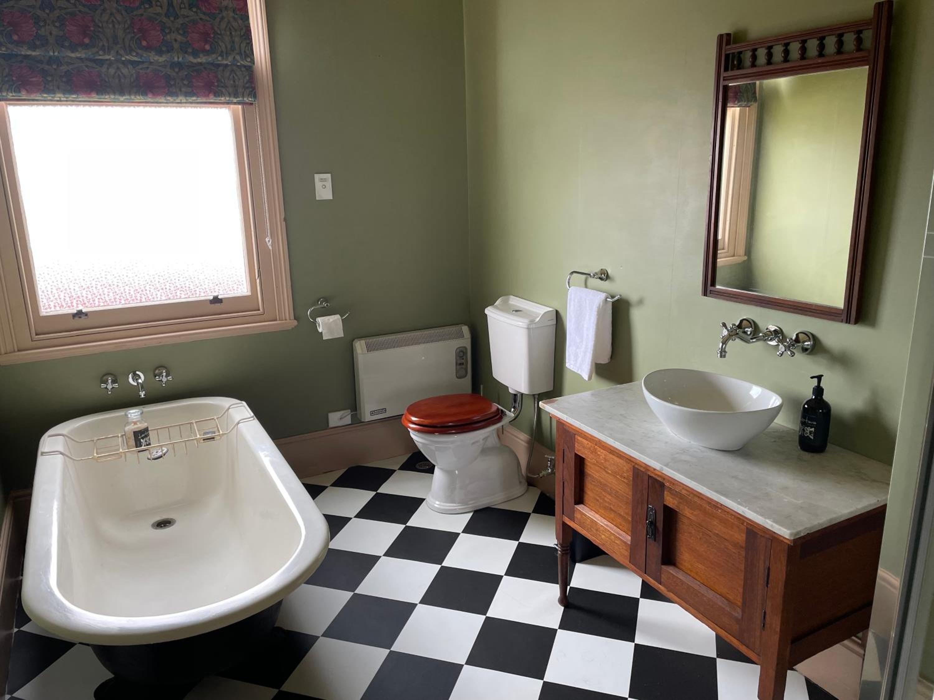 Deluxe Queen Room photo 3