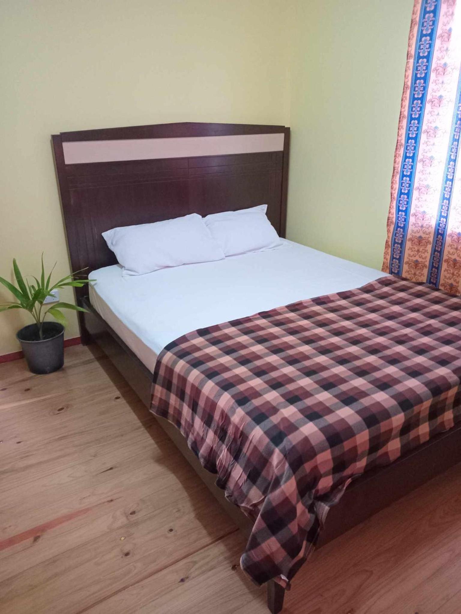 Two-Bedroom Apartment with Balcony photo 3