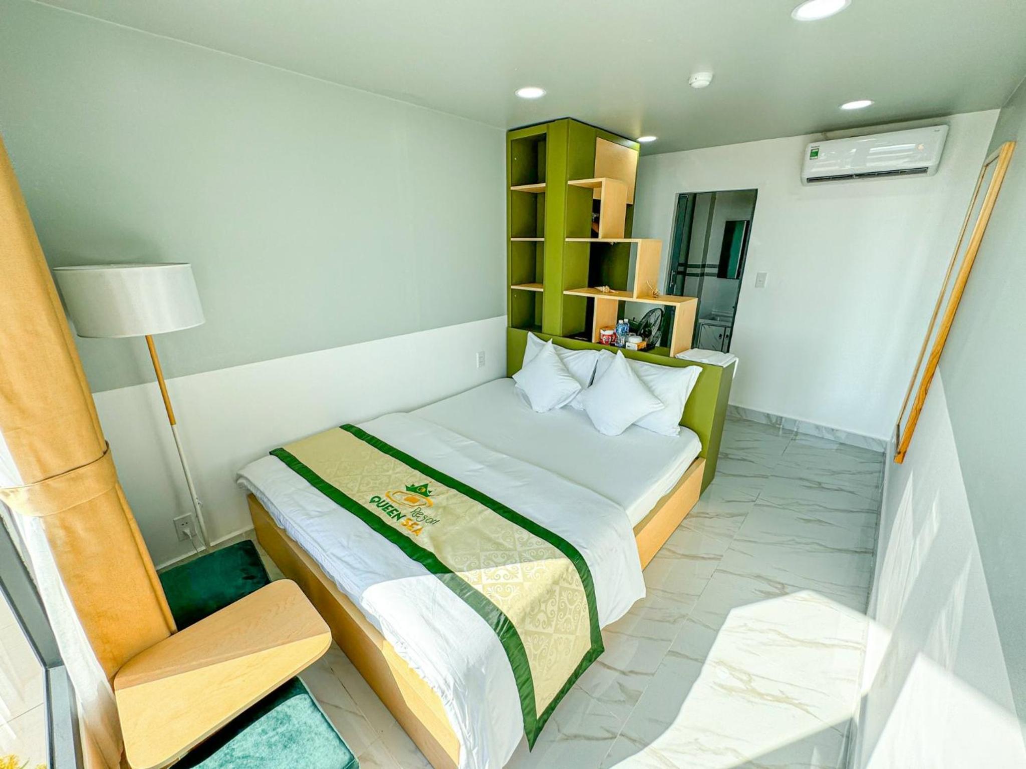 Queen Room with Sea View