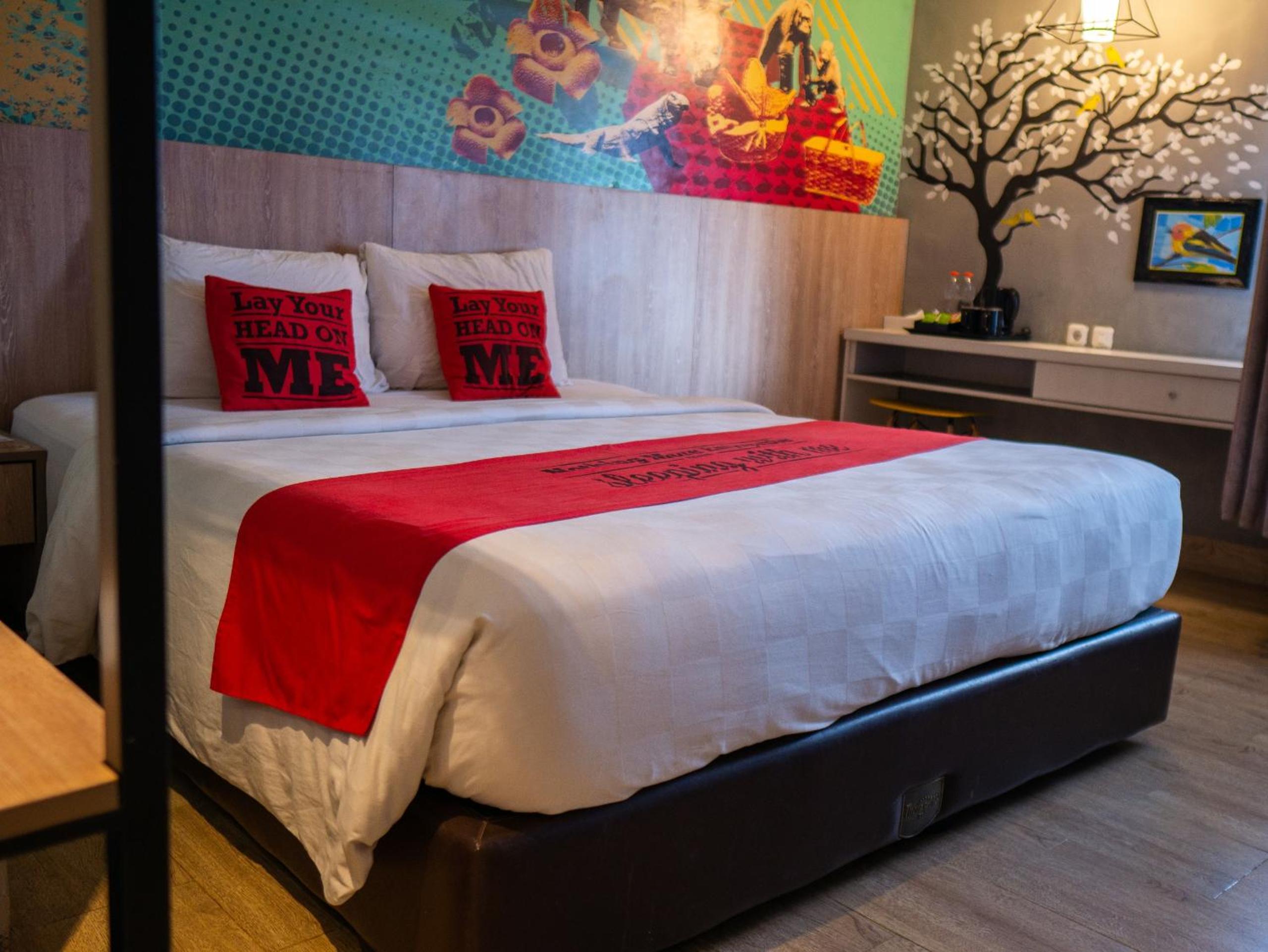 Superior Queen Room Only