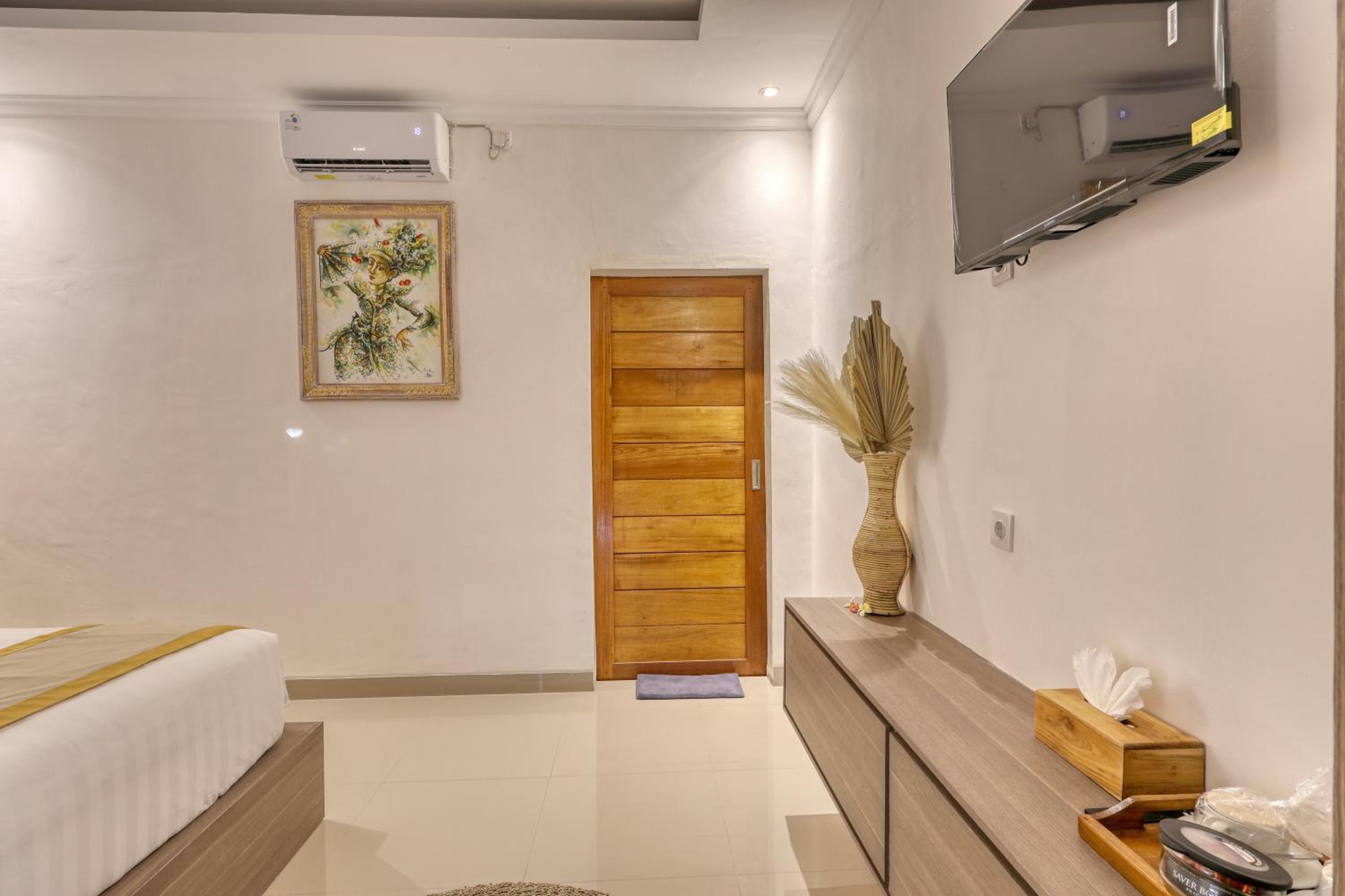 Deluxe Twin Room - Photo 13