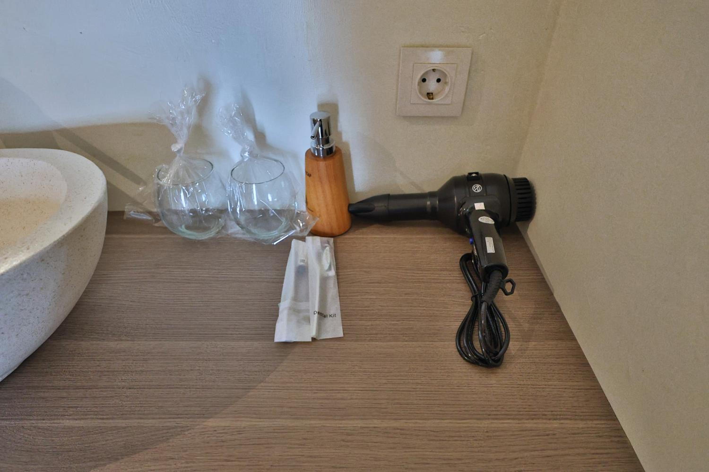 Suite with Sea View - Photo 16
