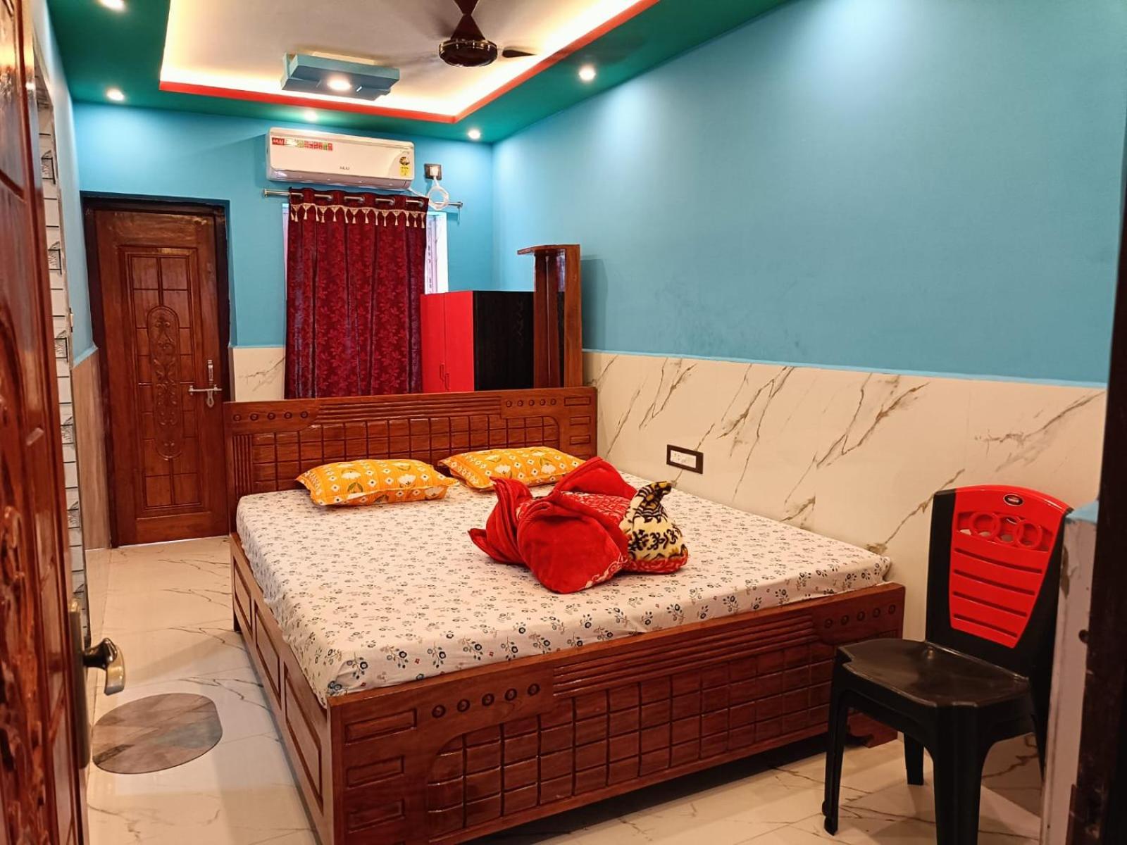 Deluxe King Room photo 1