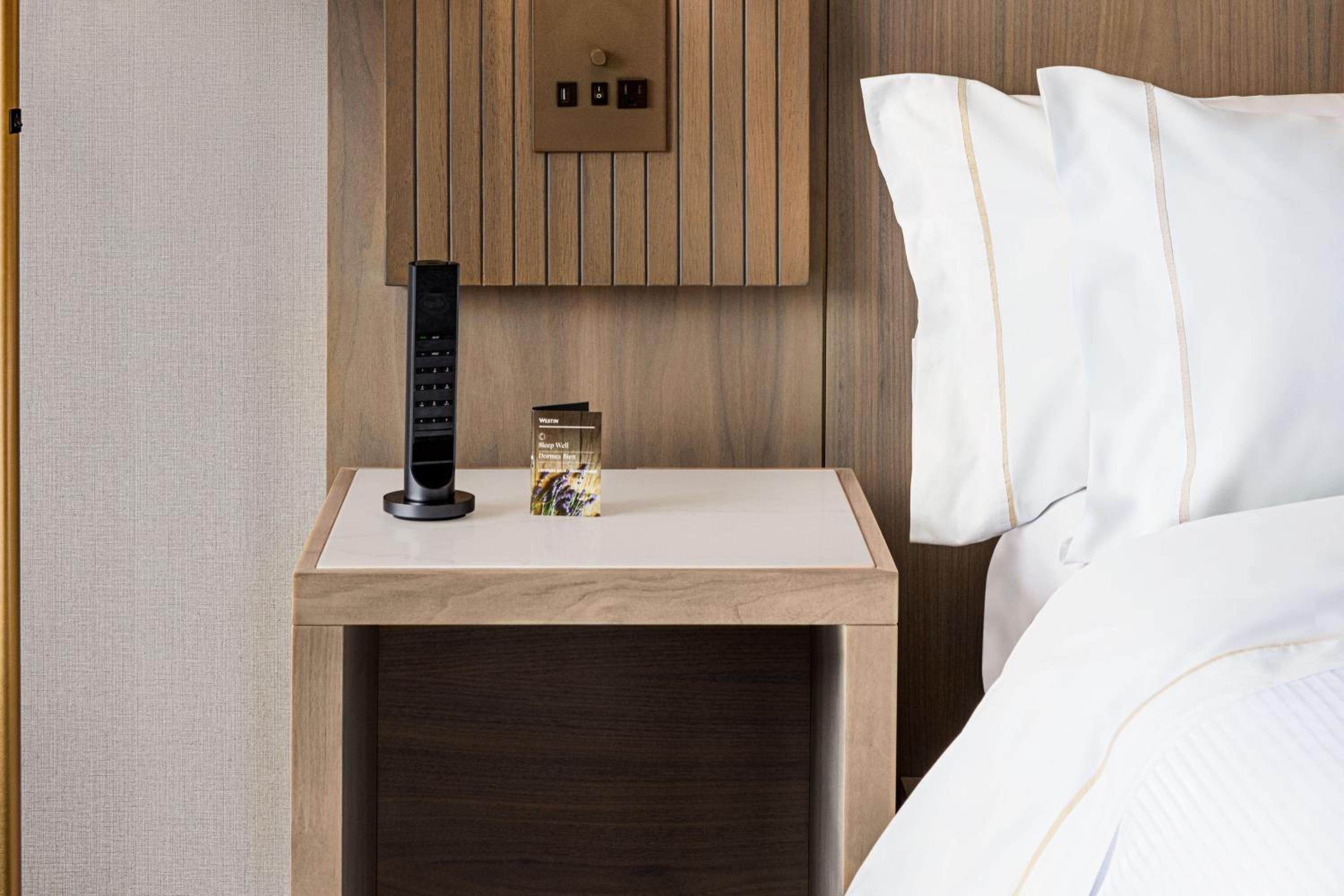 Premium Queen Room with Two Queen Beds and Lake View