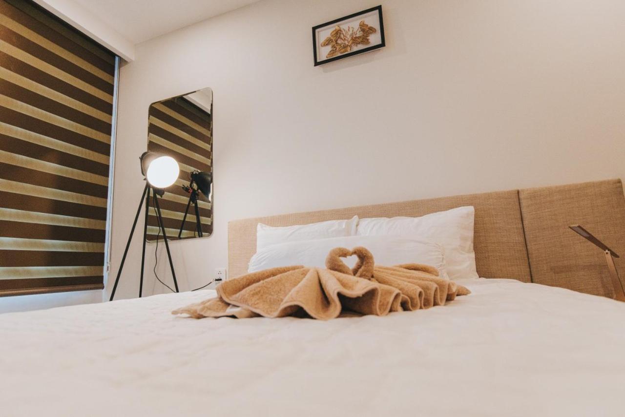 Three-Bedroom Apartment - Photo 7