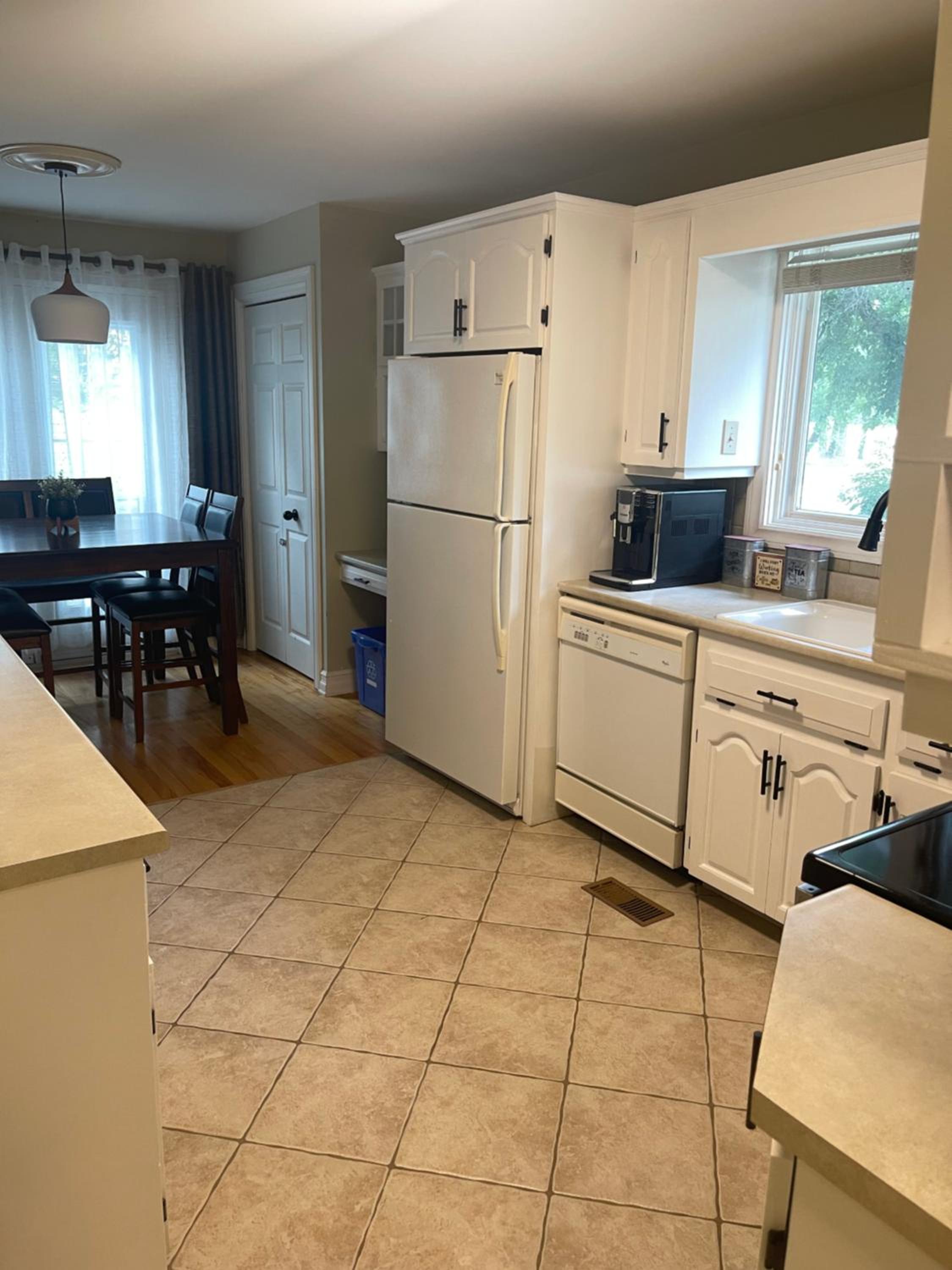 Three-Bedroom House photo 2