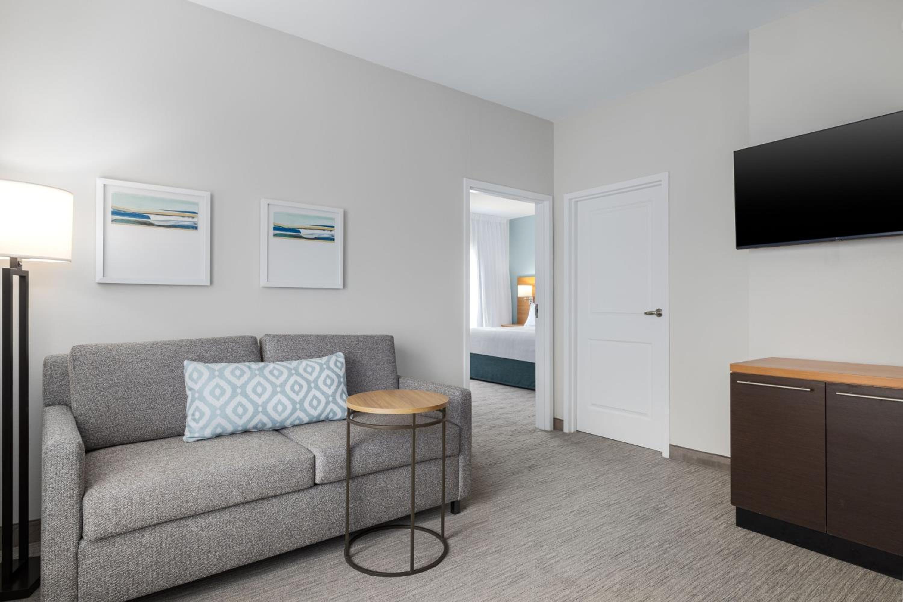 One-Bedroom King Suite with Sofa Bed - Hearing Accessible