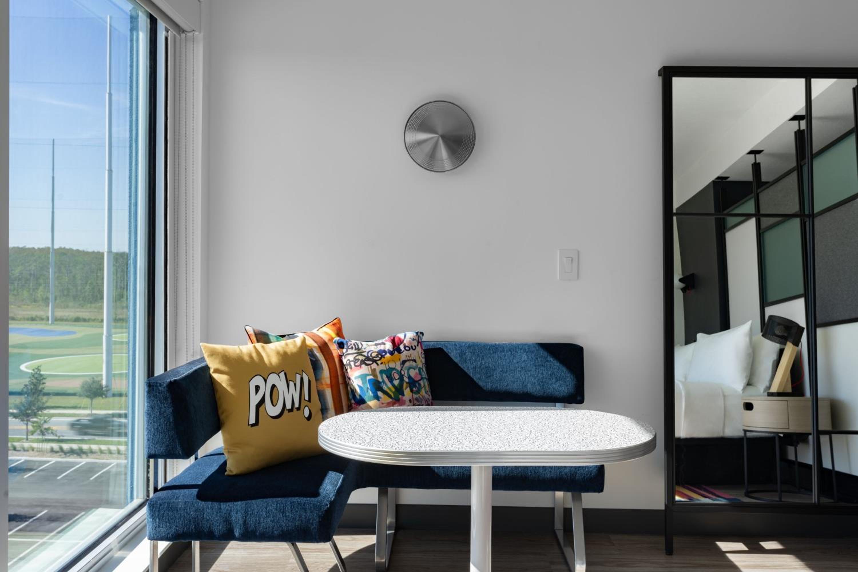 King Room with Adapted Tub - Mobility and Hearing Accessible