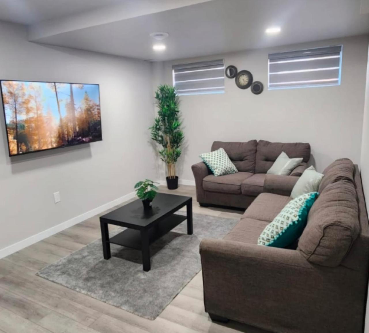 Four-Bedroom House photo 2