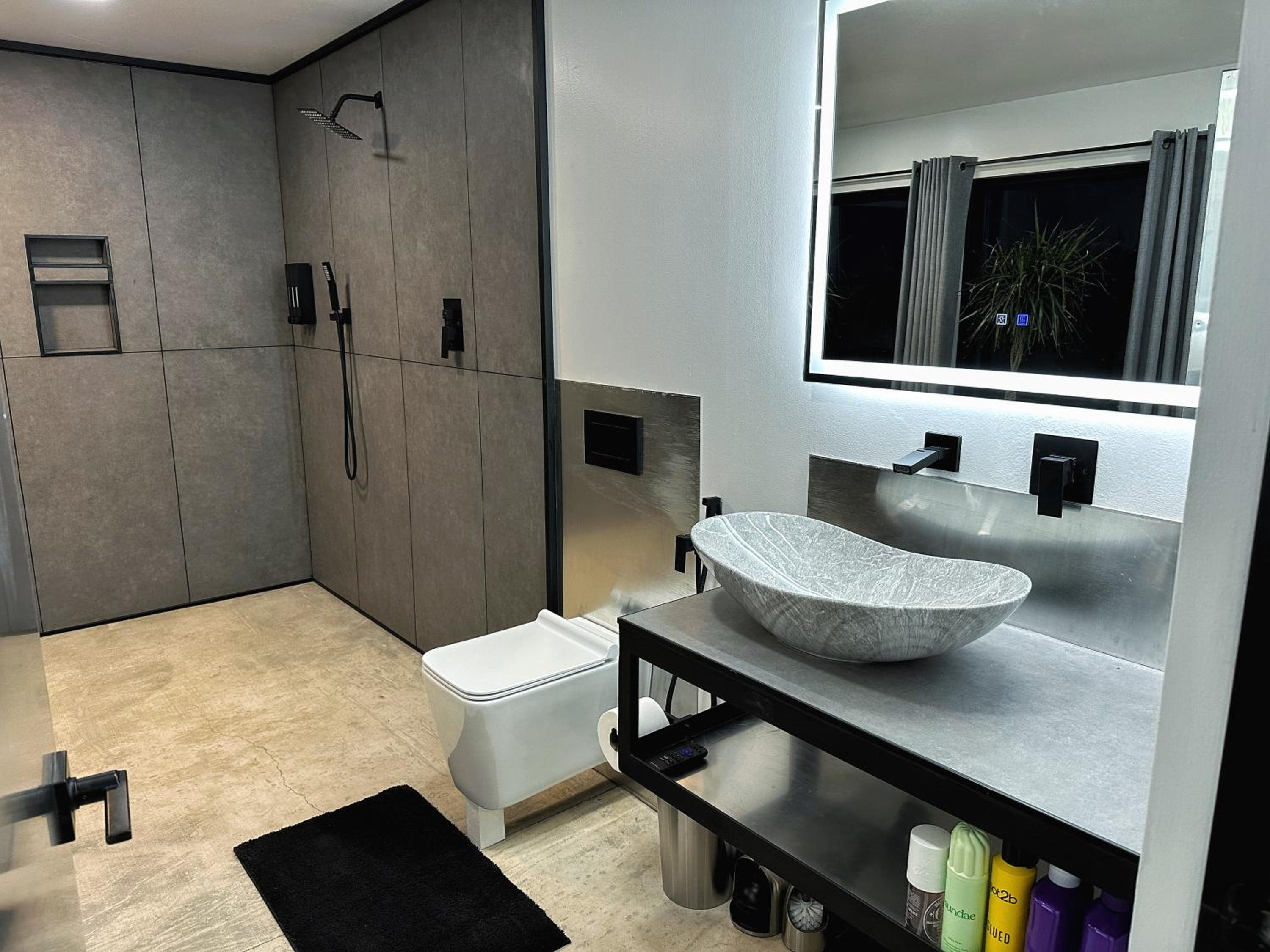 Two-Bedroom House photo 3