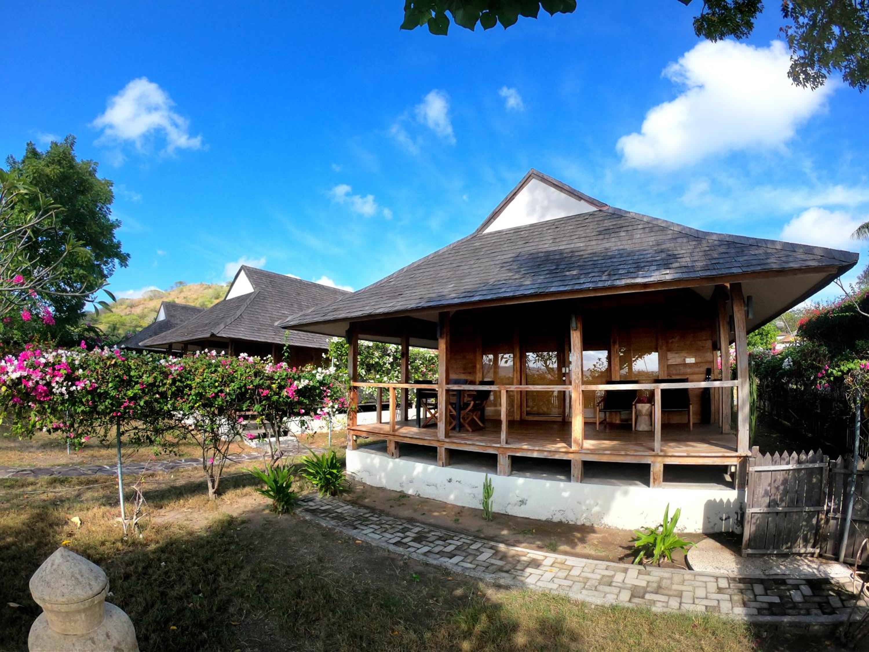 Beachfront Villa - Photo 3