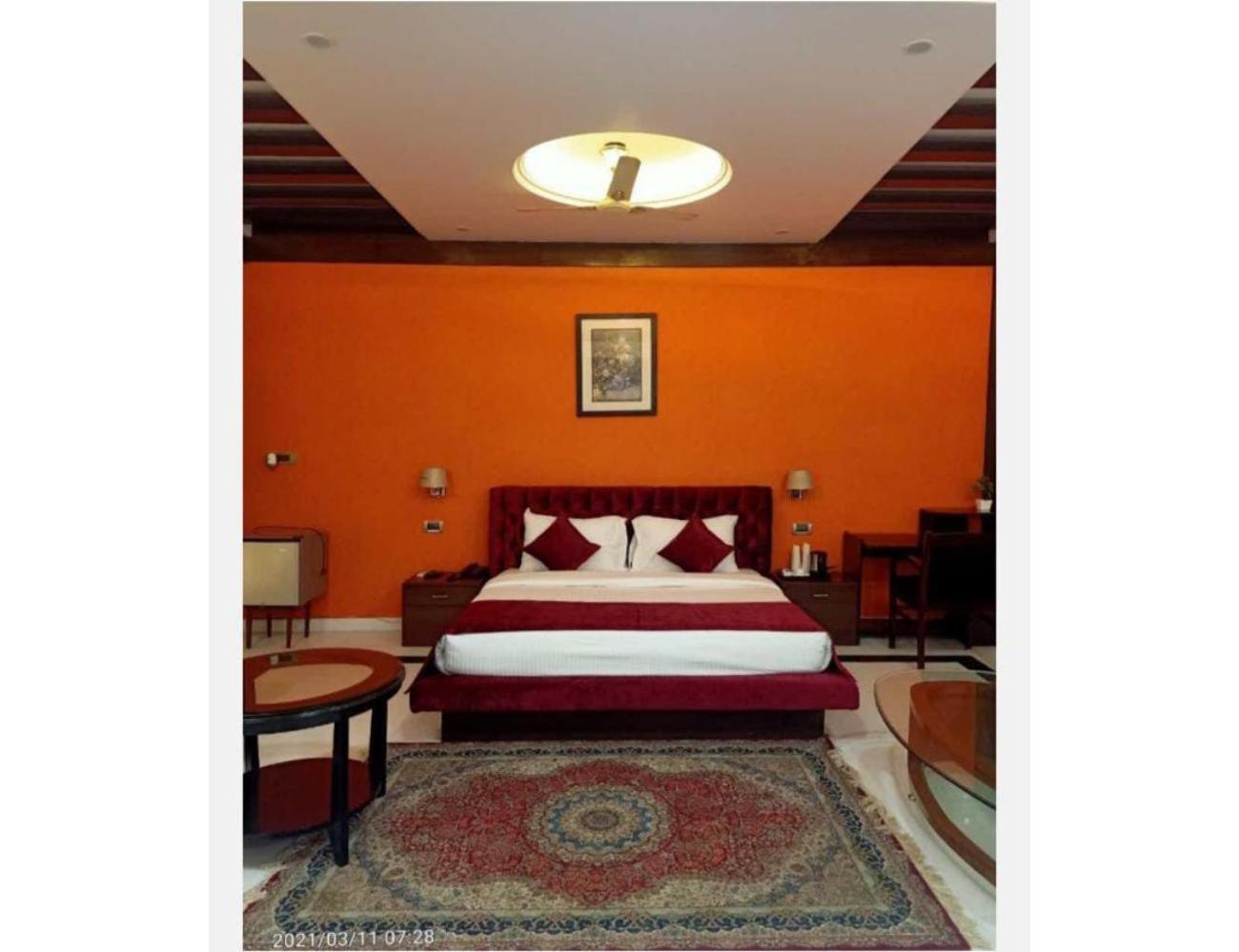 Deluxe Double Room photo 3
