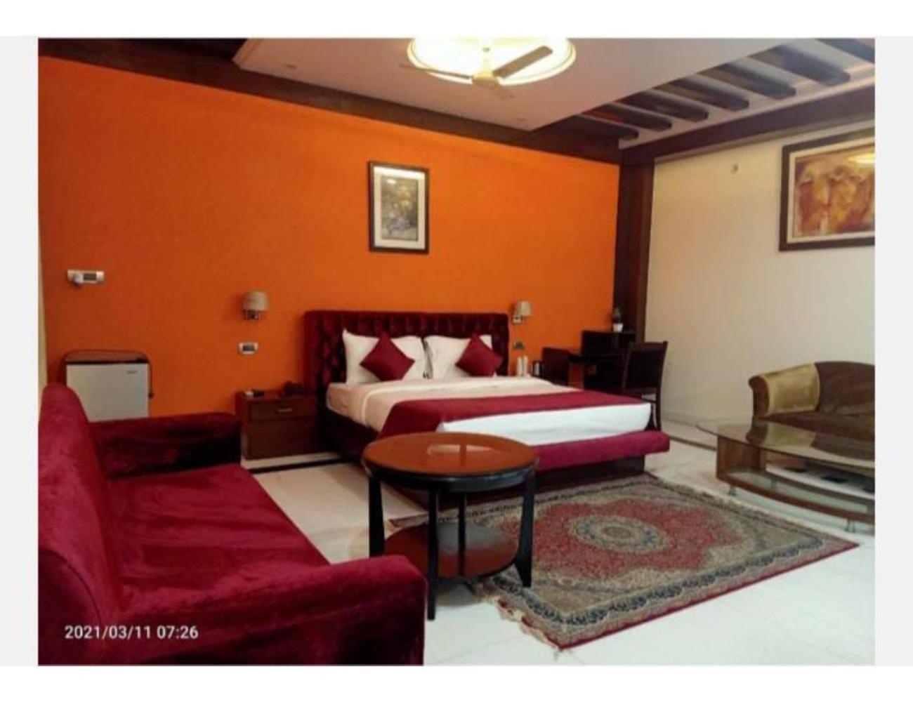 Deluxe Double Room photo 2