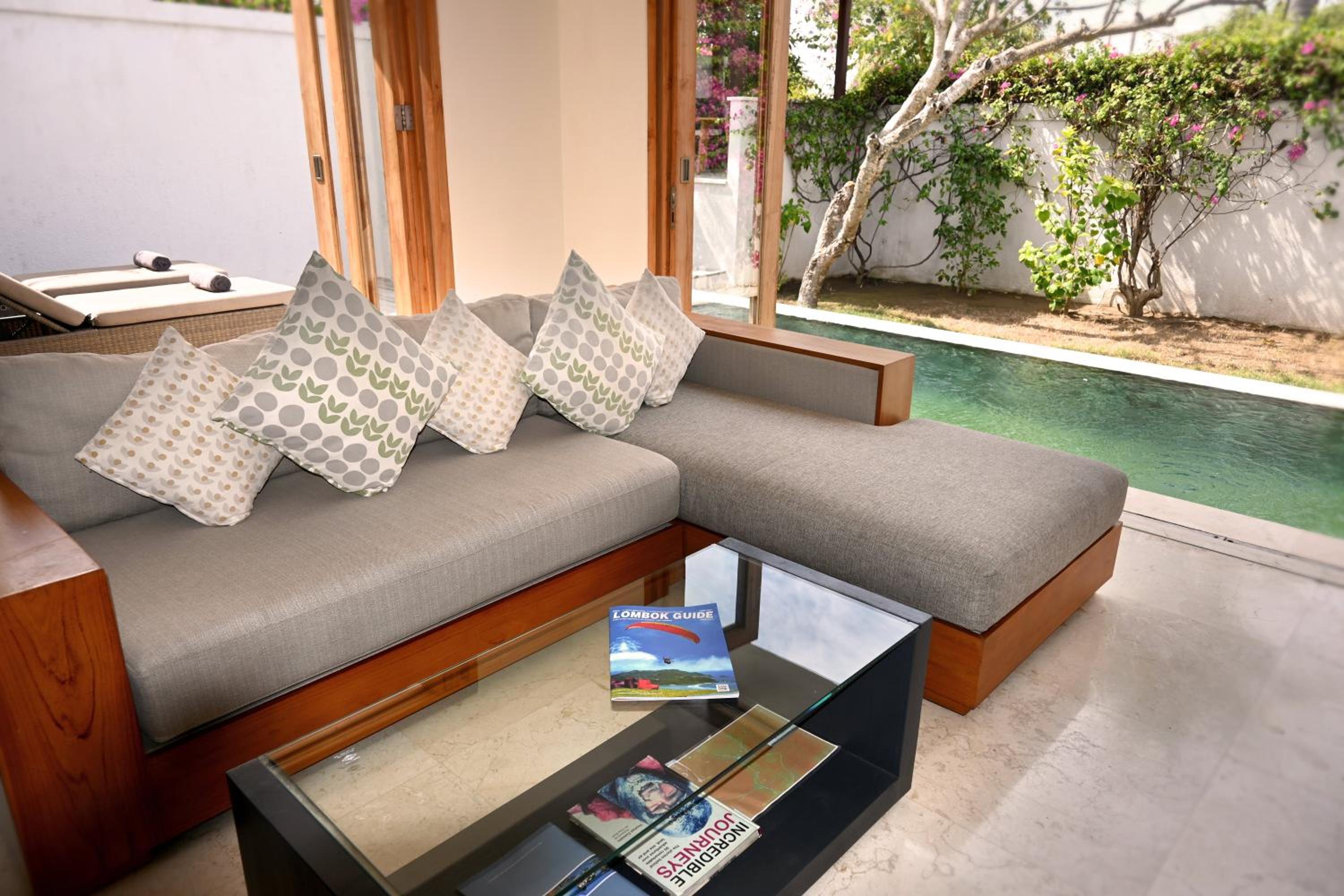One-Bedroom Pool Villa - Photo 3