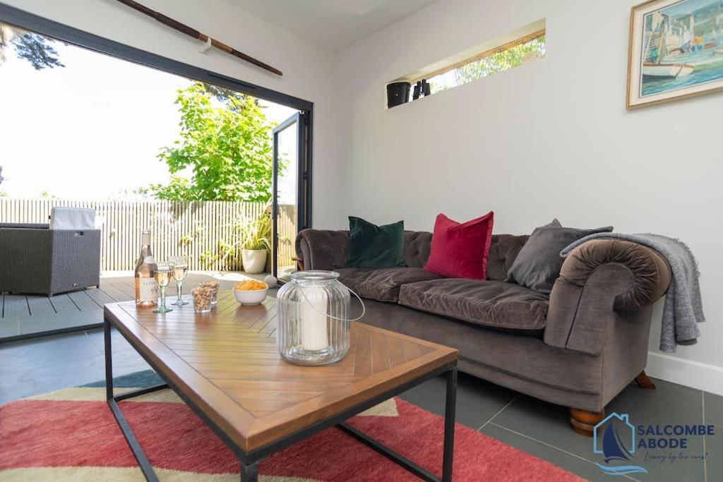 One-Bedroom House photo 3