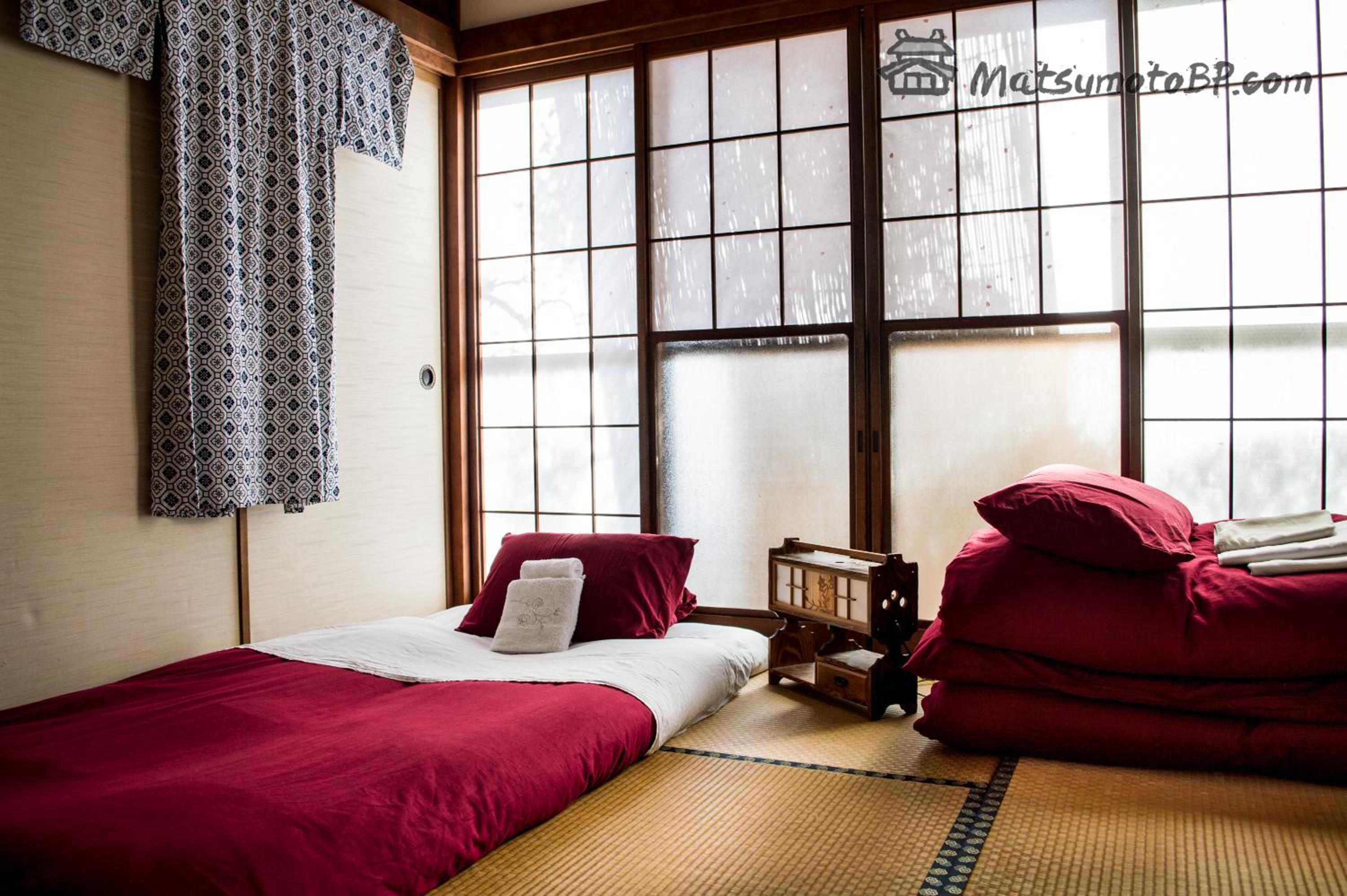 Single Futon in Japanese-Style Mixed Dormitory Room photo 1
