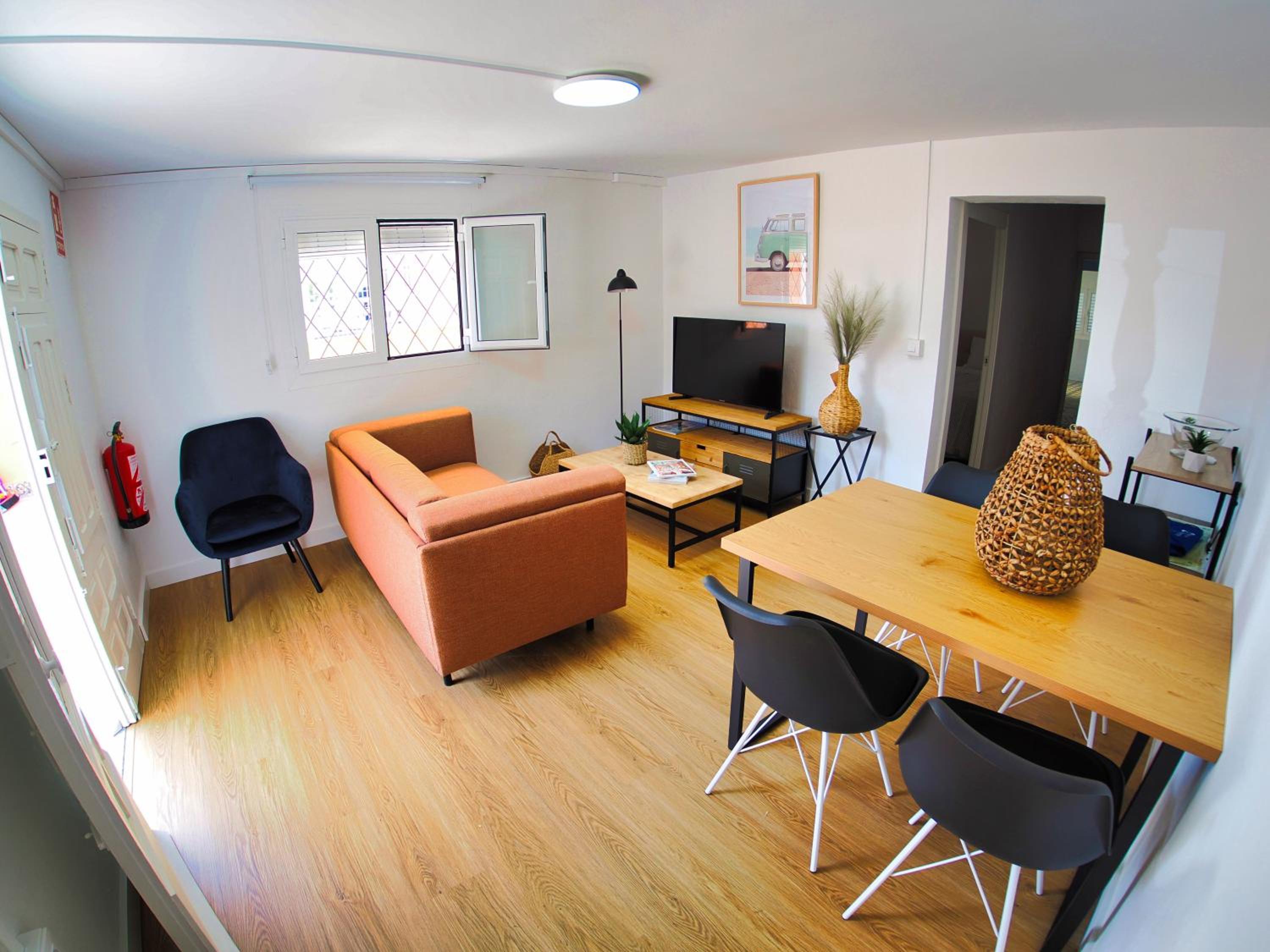 Three-Bedroom Apartment photo 3