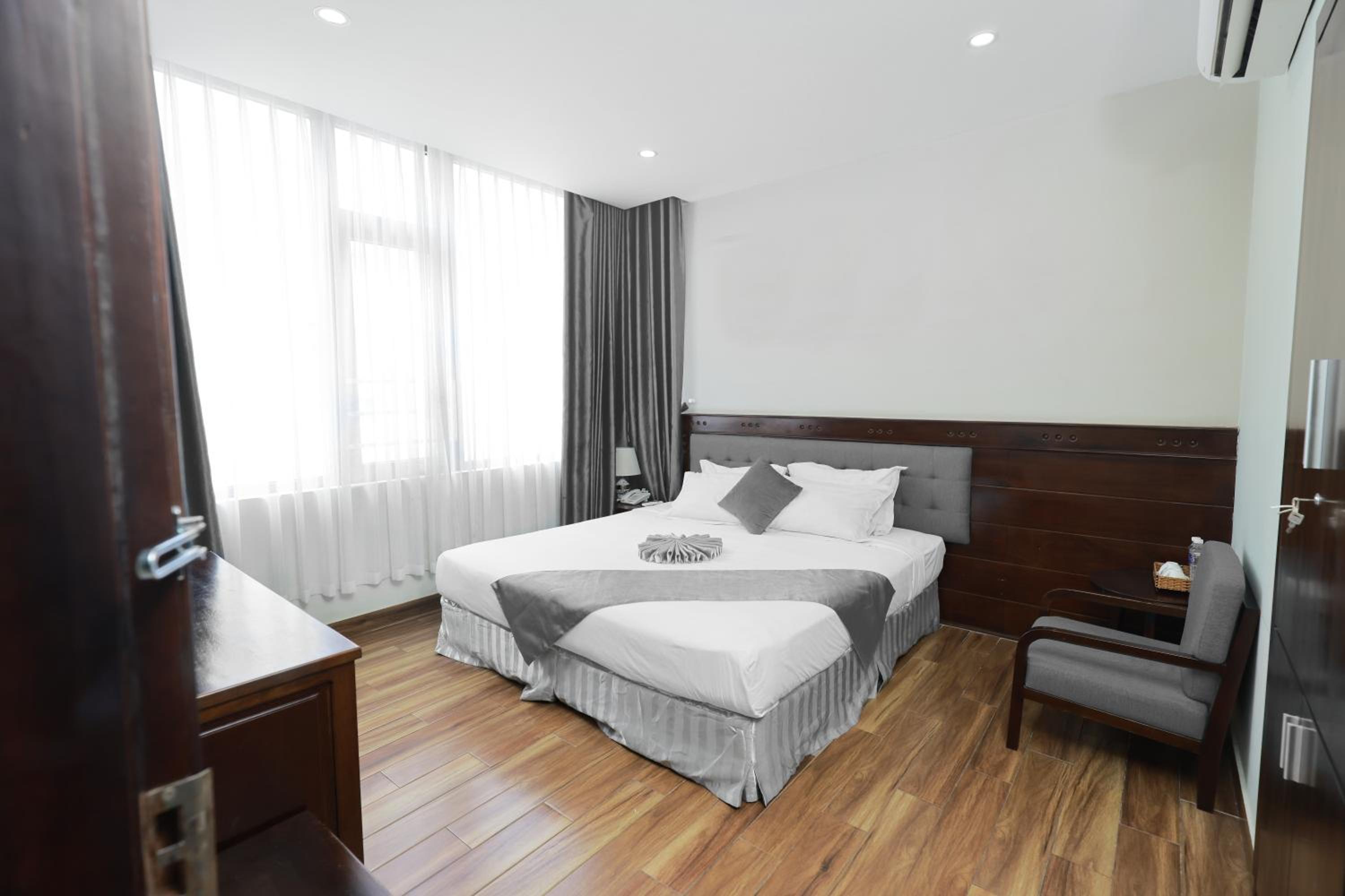 Suite With City View