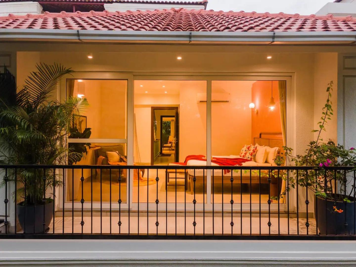 Three-Bedroom Villa photo 2