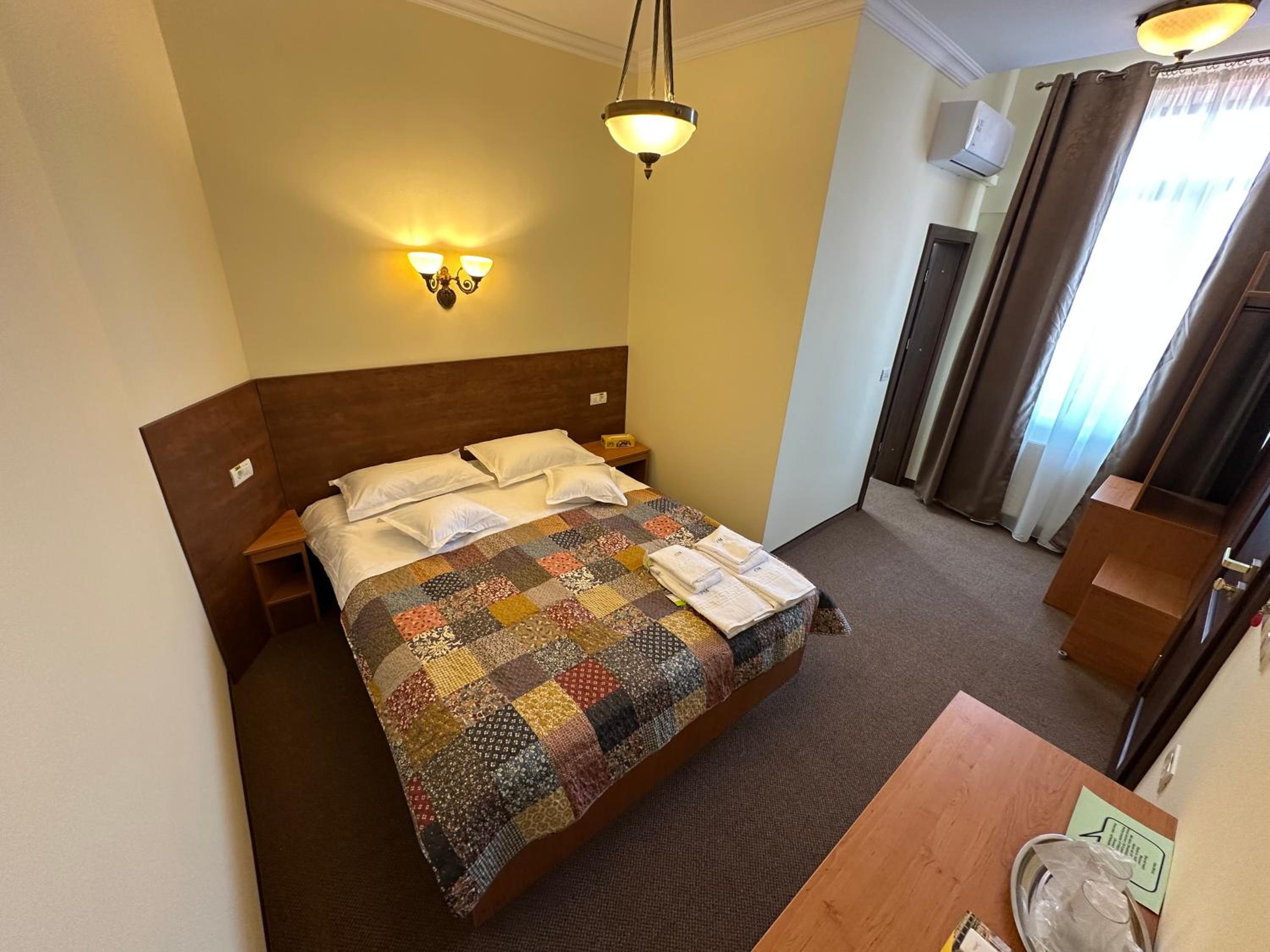 Deluxe Double Room - Photo 2