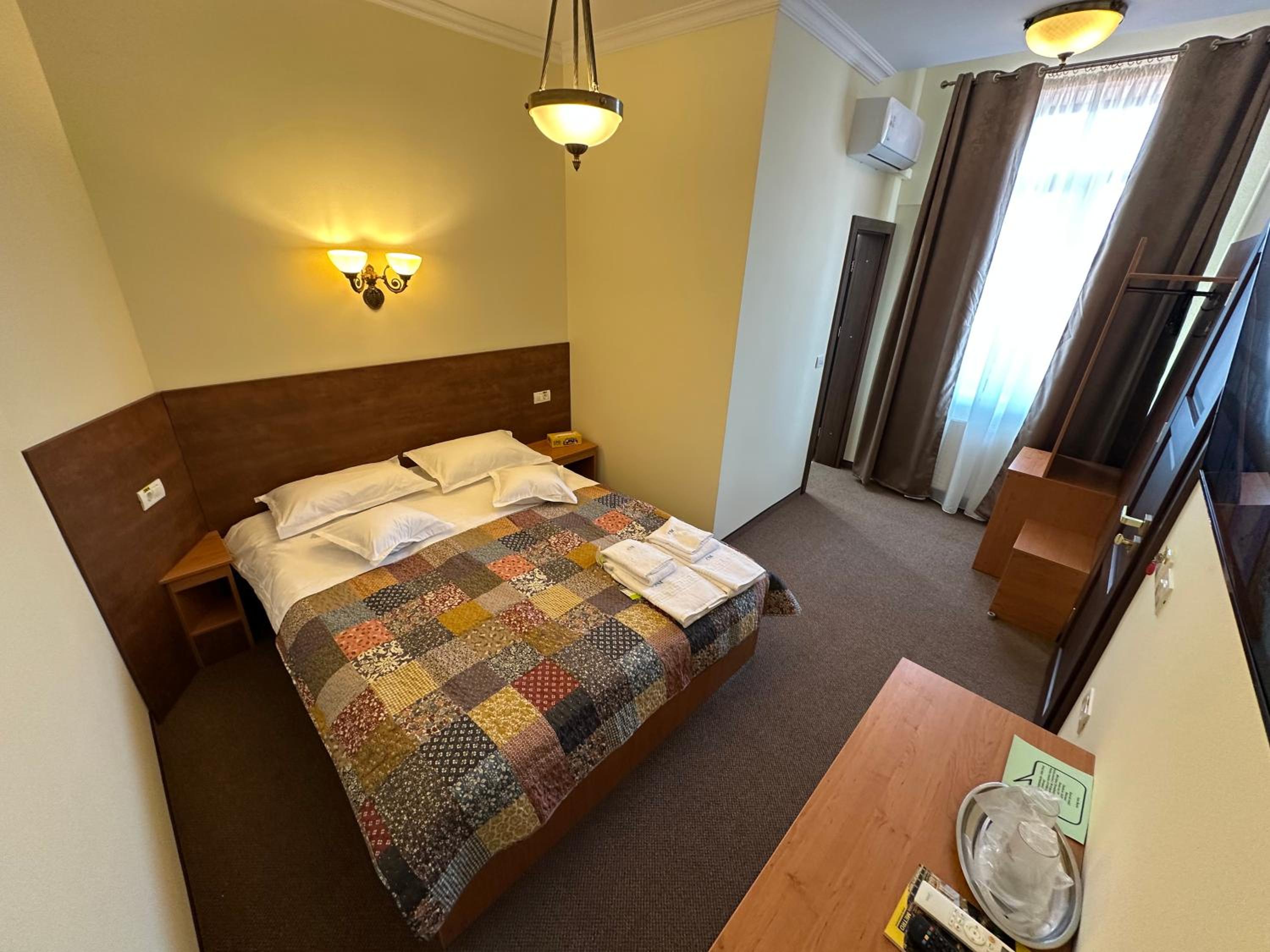 Deluxe Double Room - Photo 4