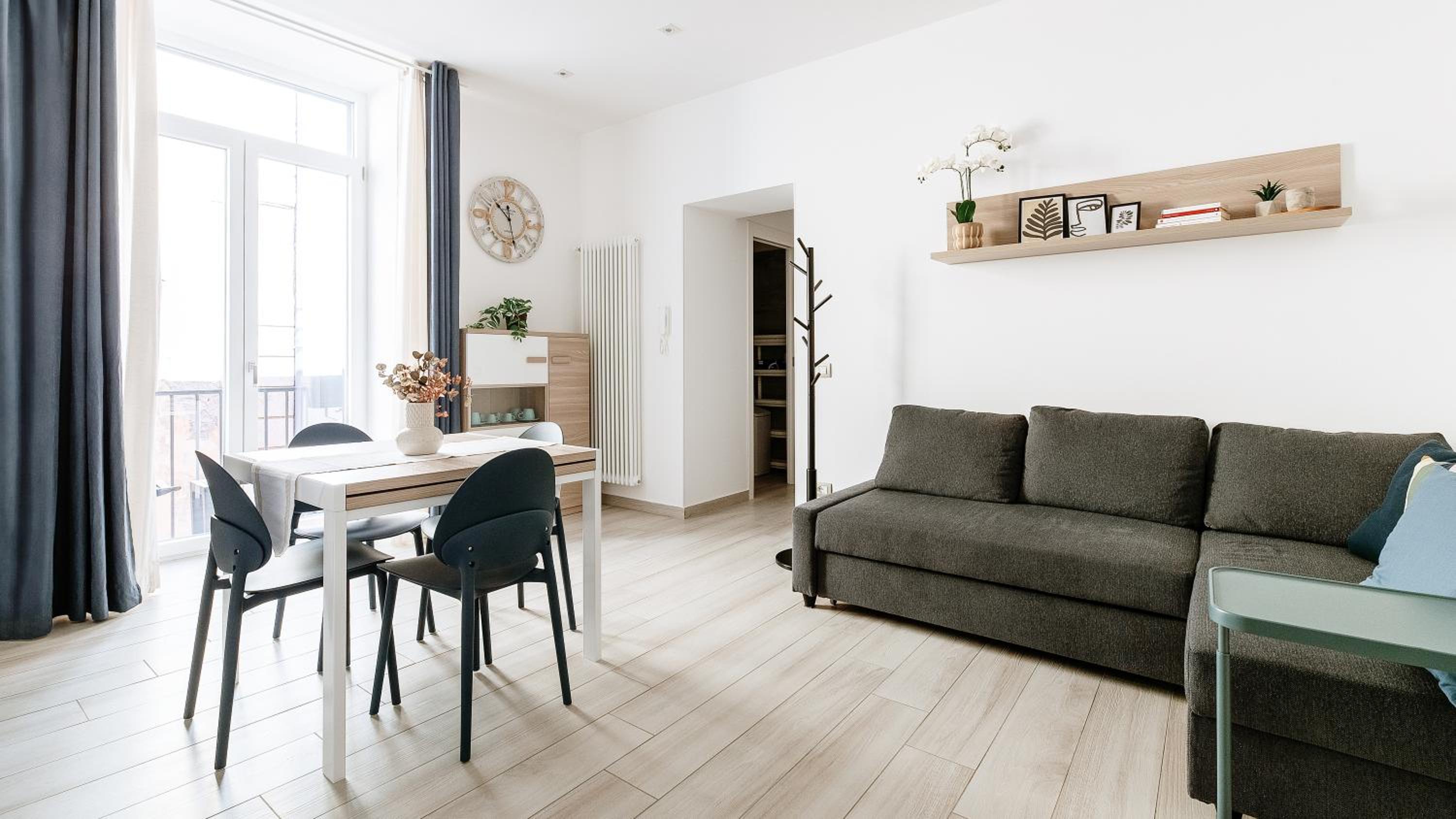 One-Bedroom Apartment