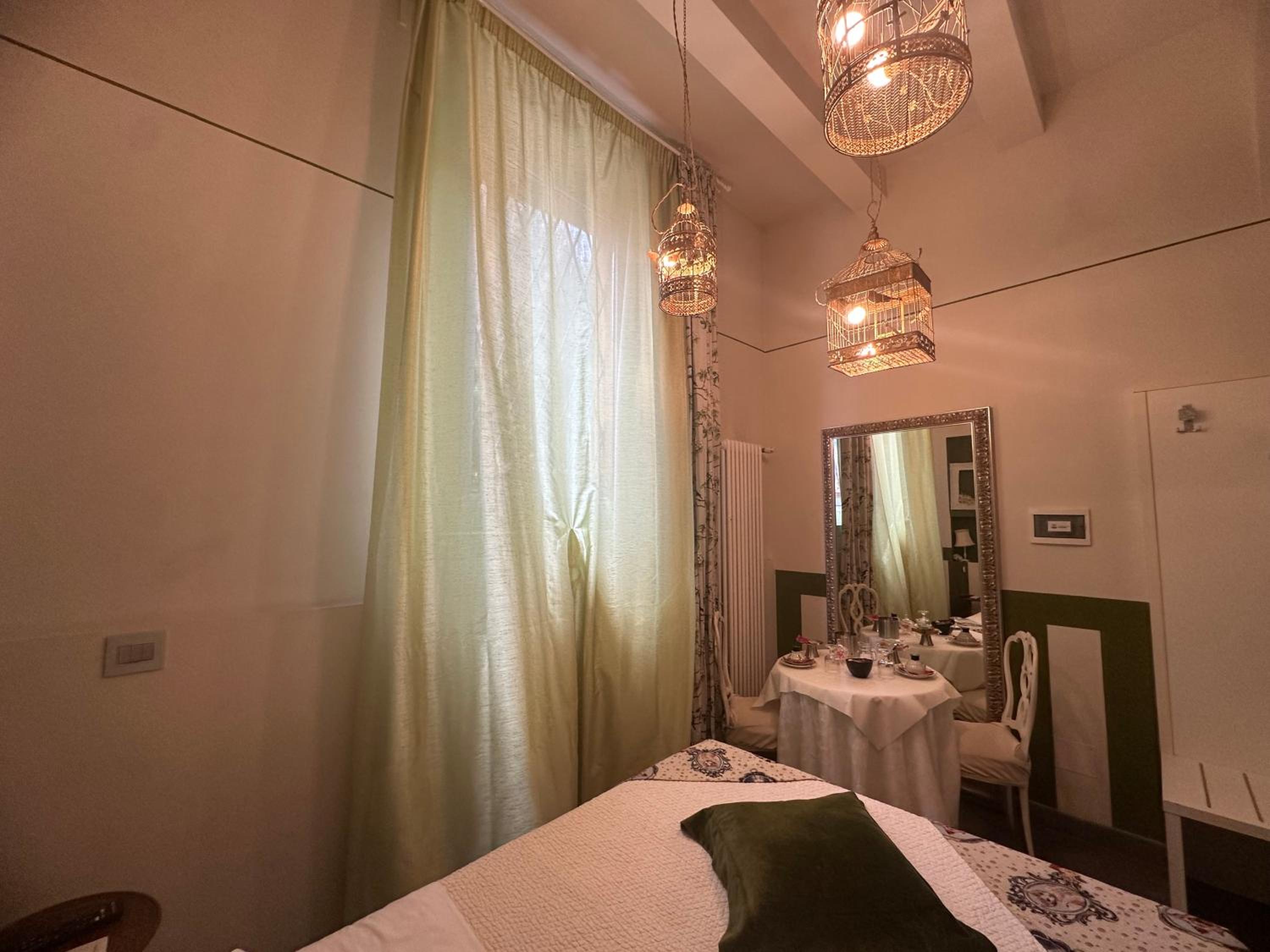 Small Double Room - Photo 9