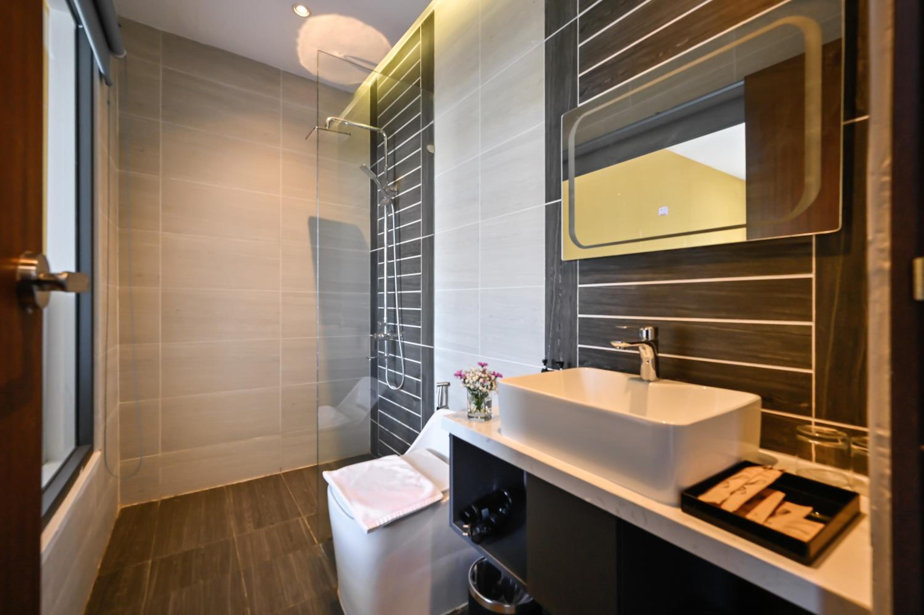 Deluxe Triple Room - Photo 4