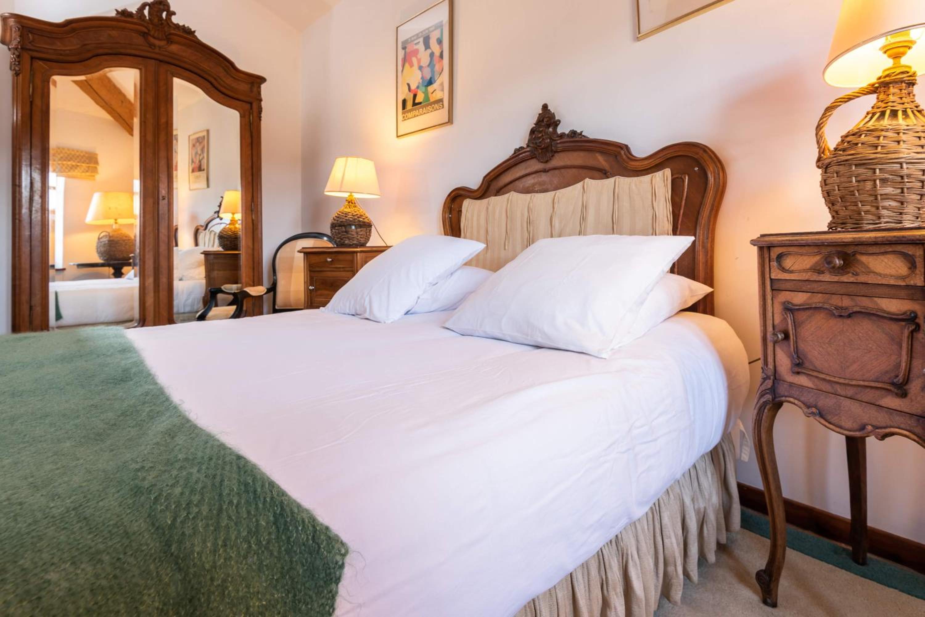 Four-Bedroom House with Private Pool