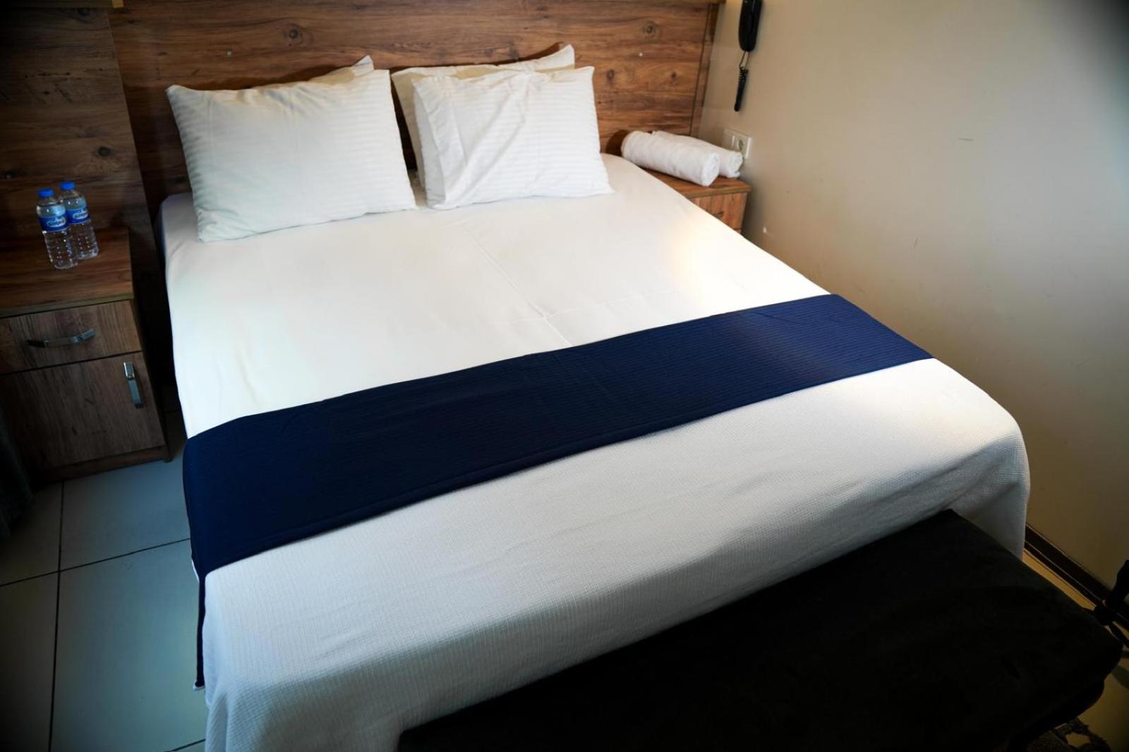 Deluxe Double Room photo 2