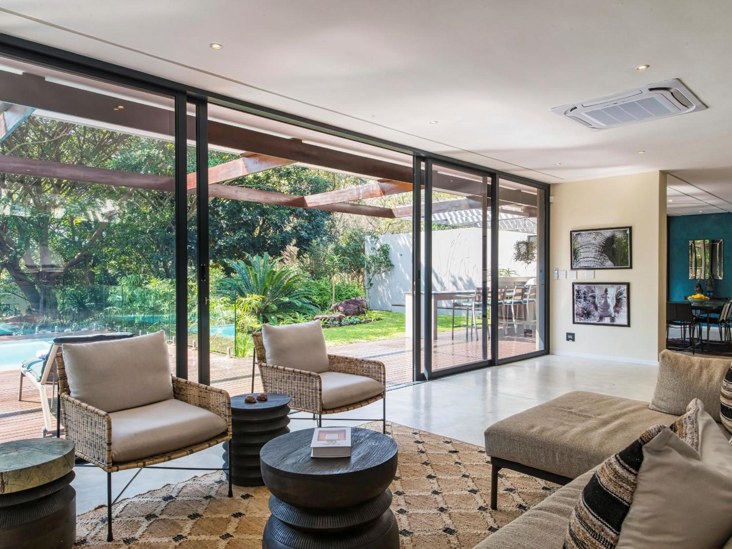 Three-Bedroom Villa photo 1