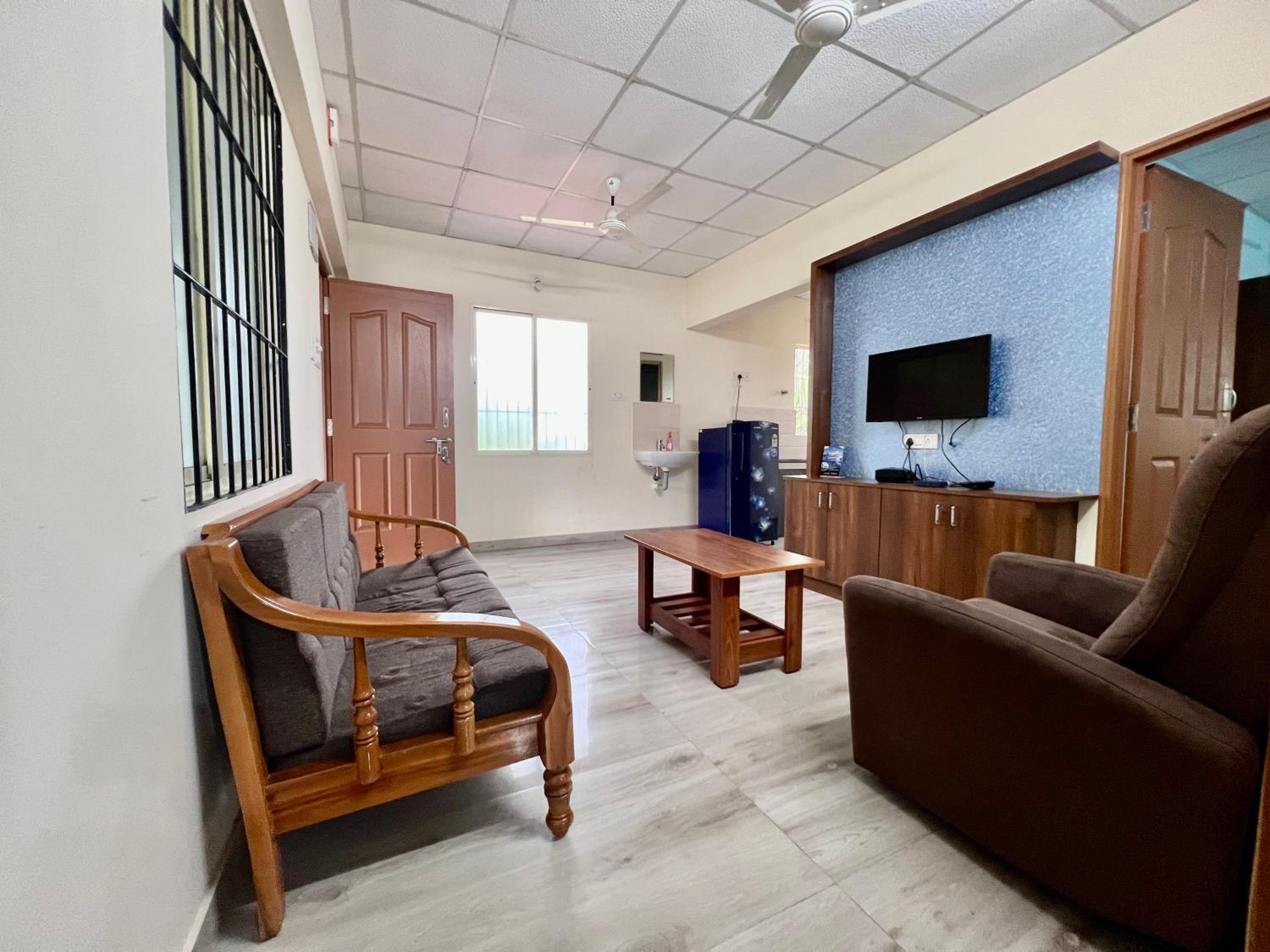 Family Room photo 3