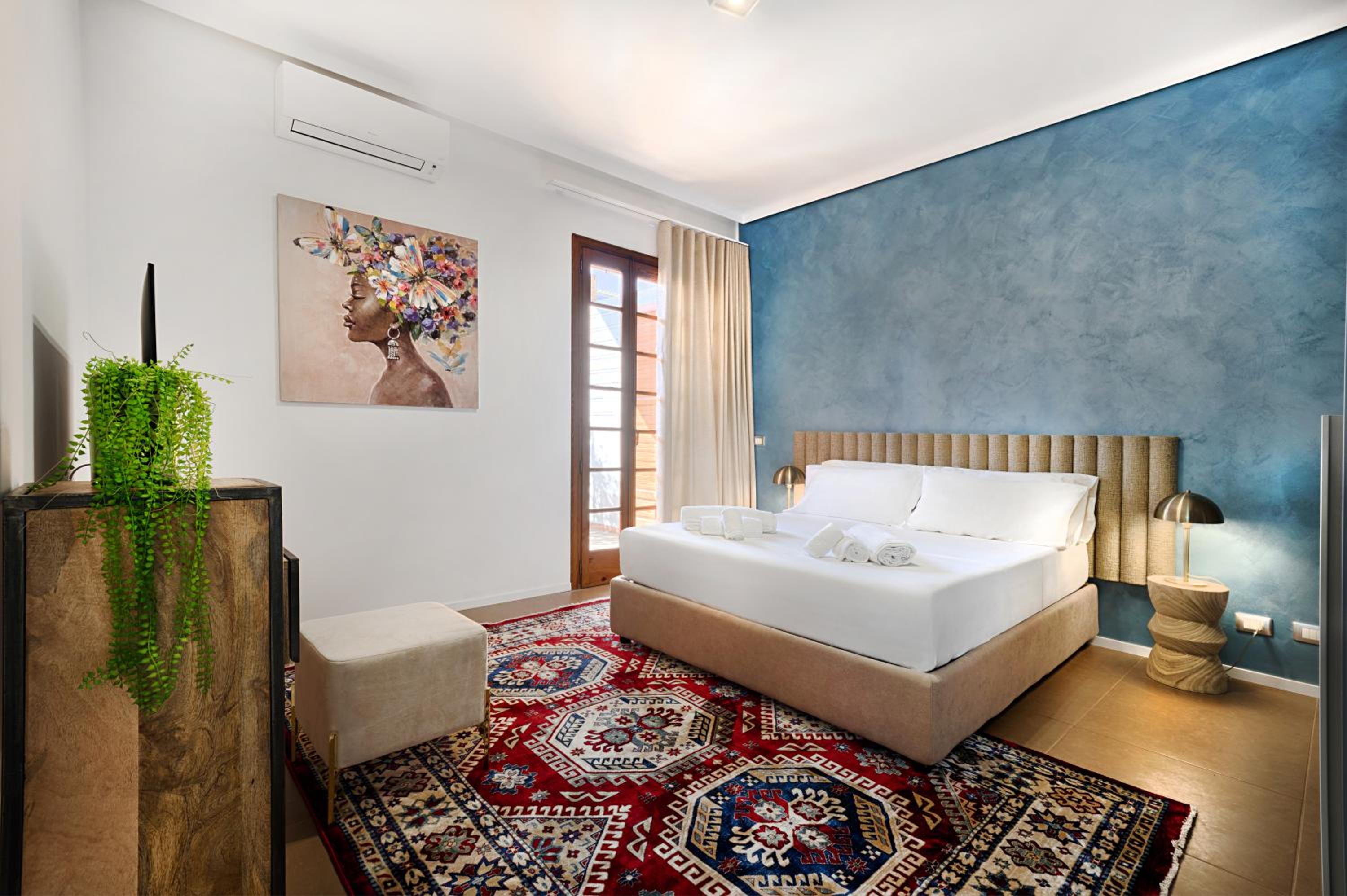 Deluxe Suite with Spa Bath