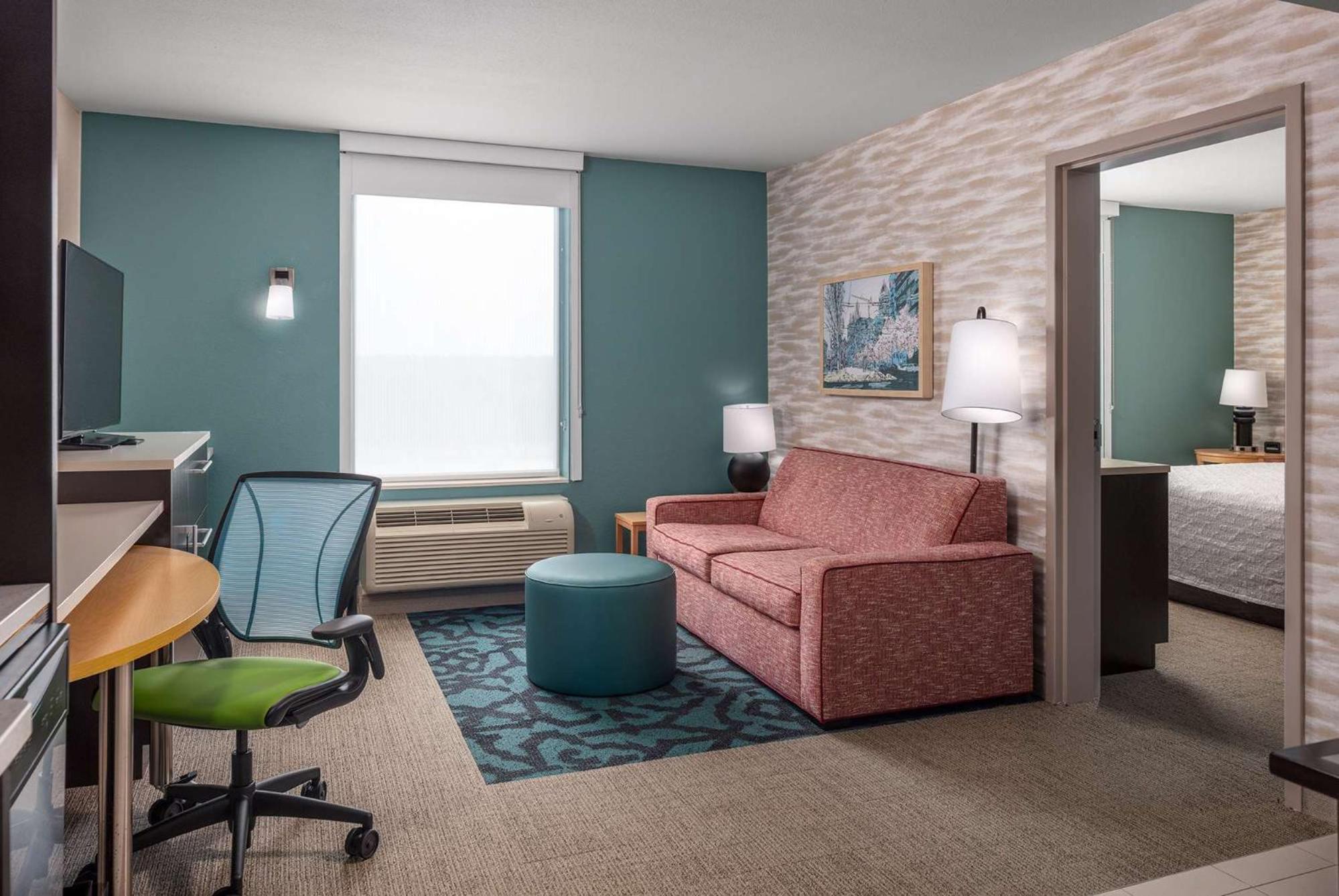 One-Bedroom King Suite - Non-Smoking photo 1