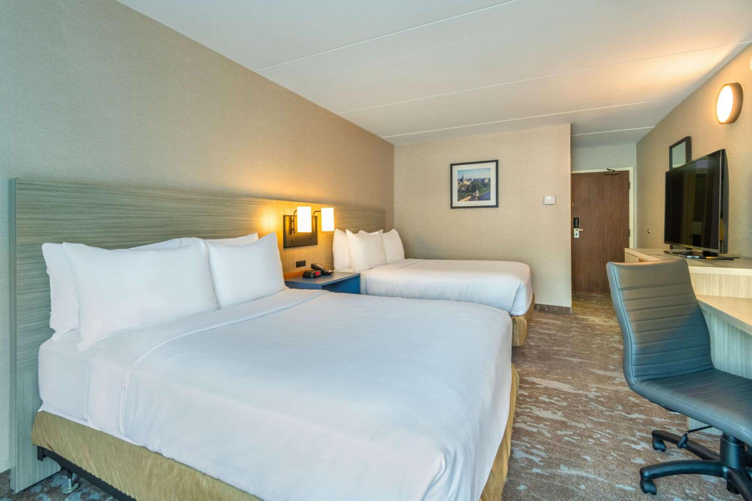 Double Room with Two Double Beds - Ground Floor - Photo 8