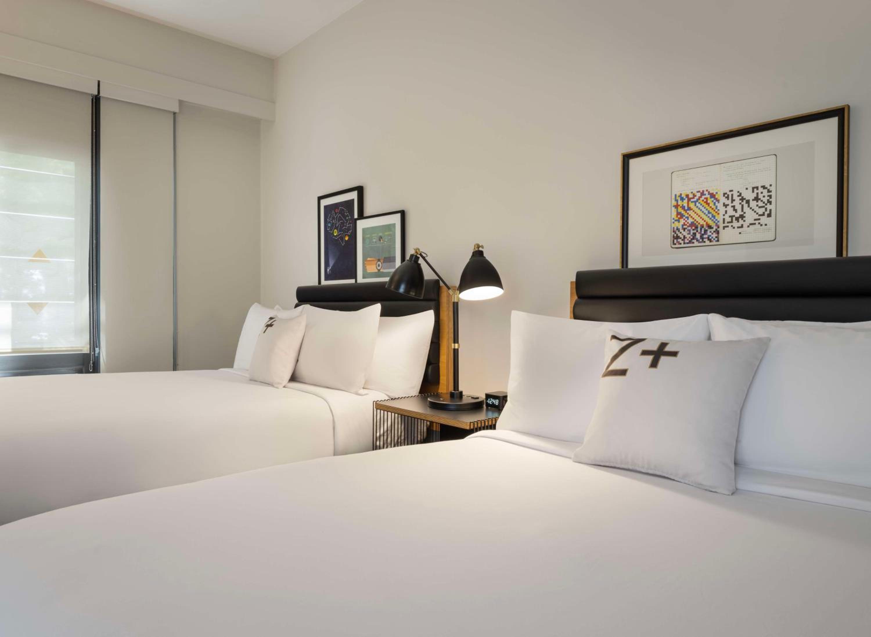 Corner Queen Room with Two Queen Beds - Photo 3