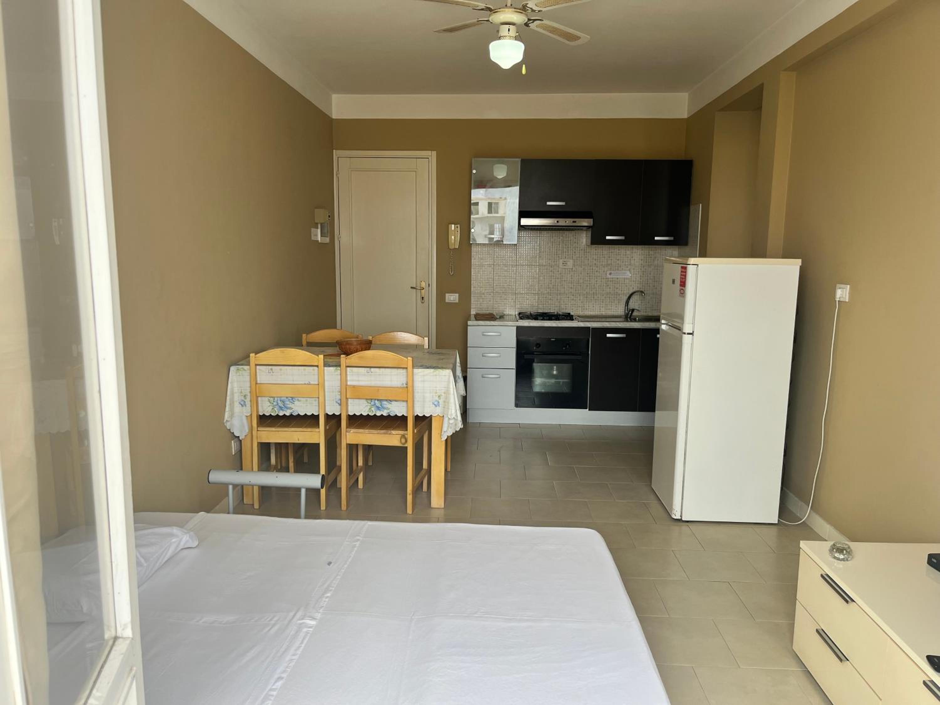 One-Bedroom Apartment With Balcony photo 2