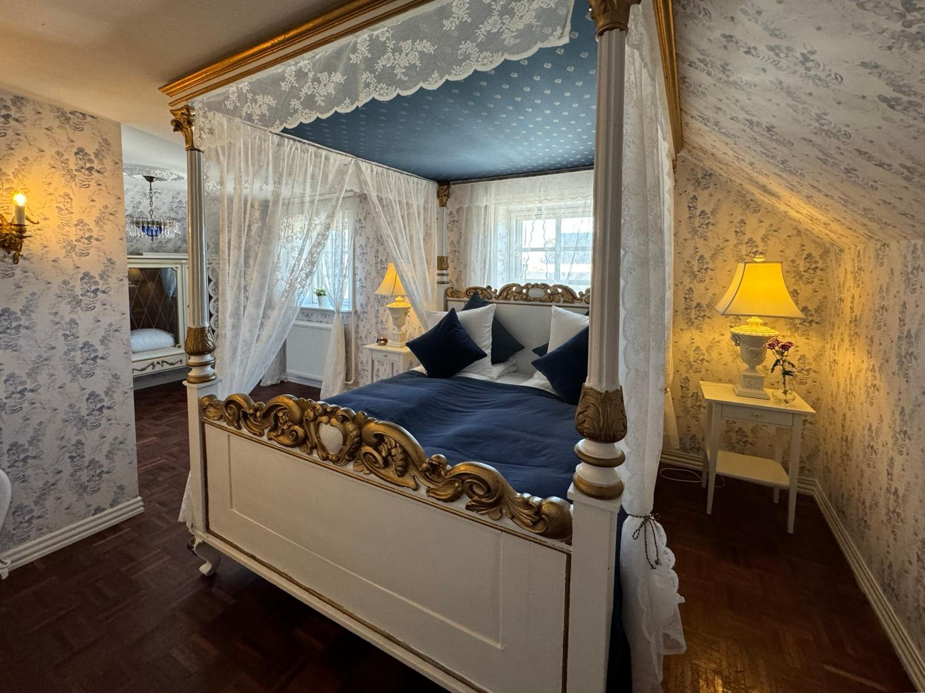 Suite with Terrace - Photo 8