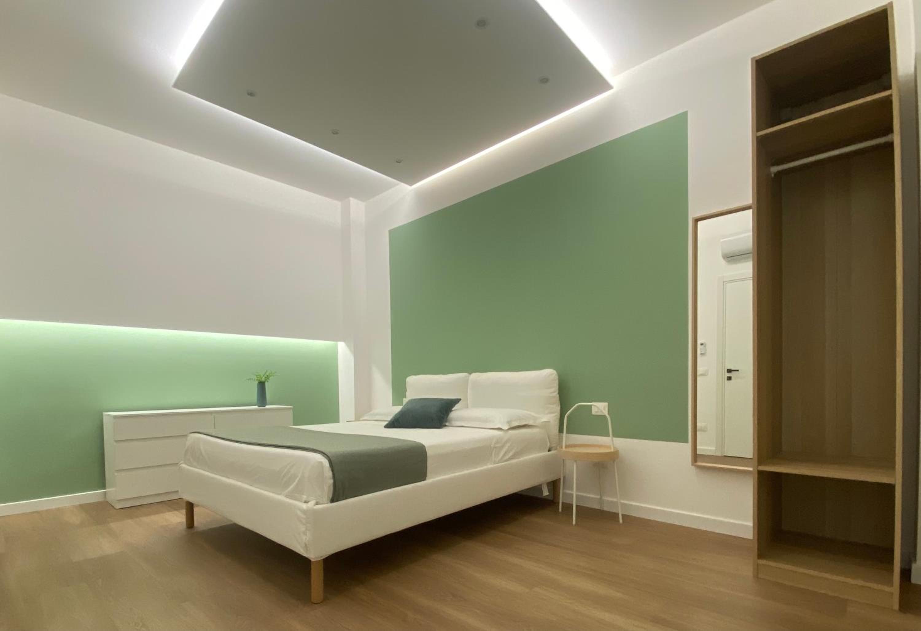 Two-Bedroom House photo 2