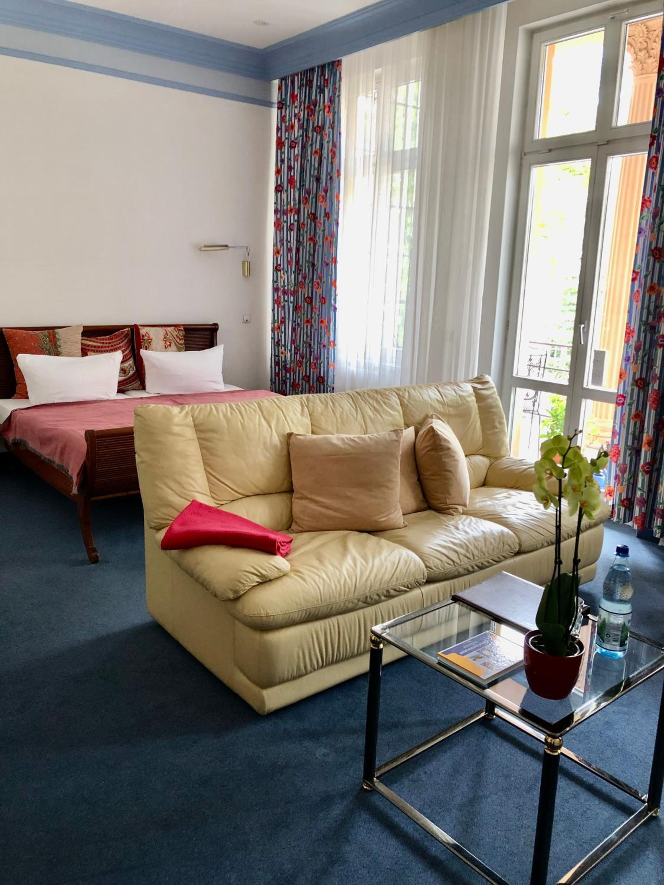 Junior Suite with Balcony photo 3