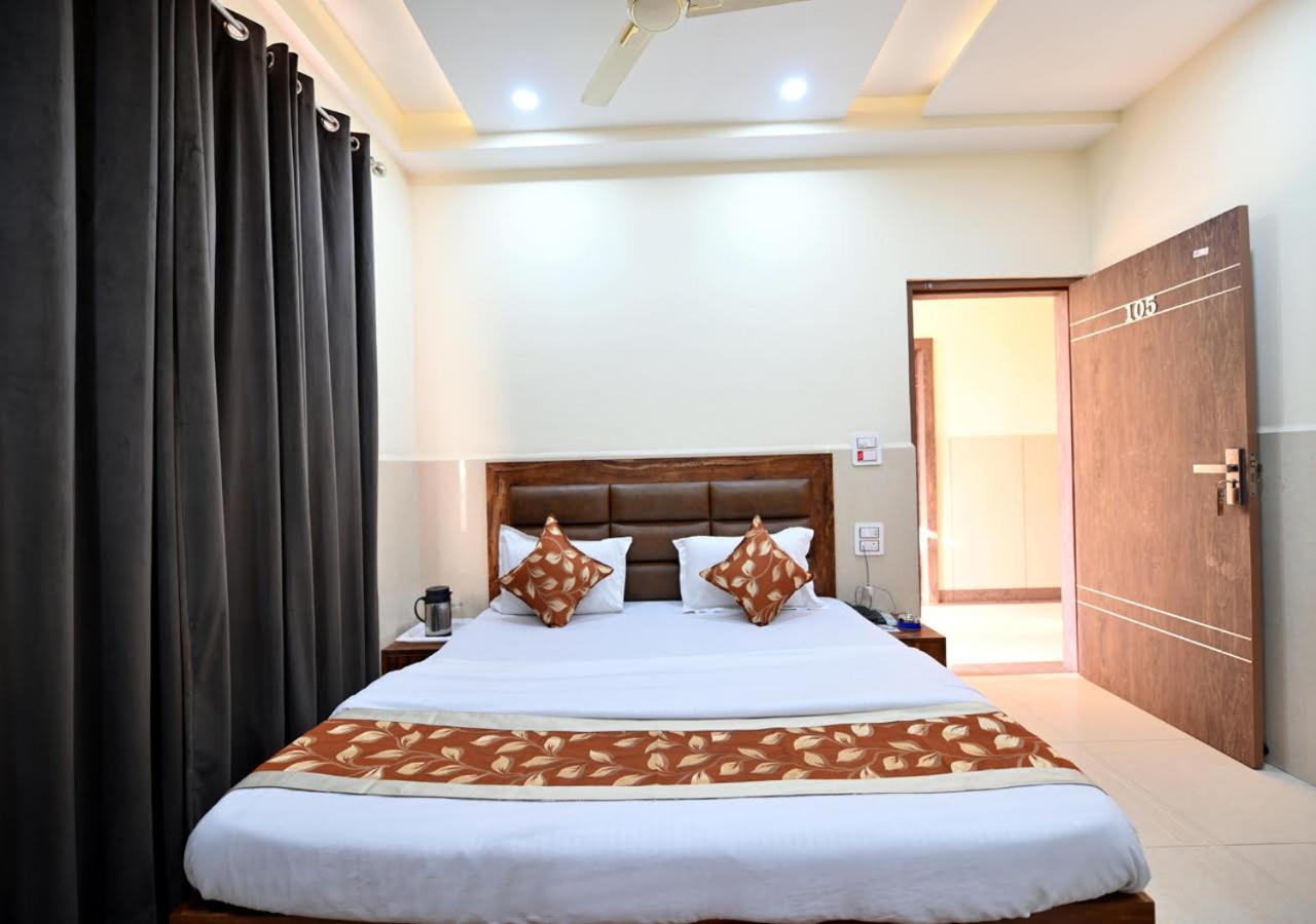 Deluxe Double Room - Photo 1