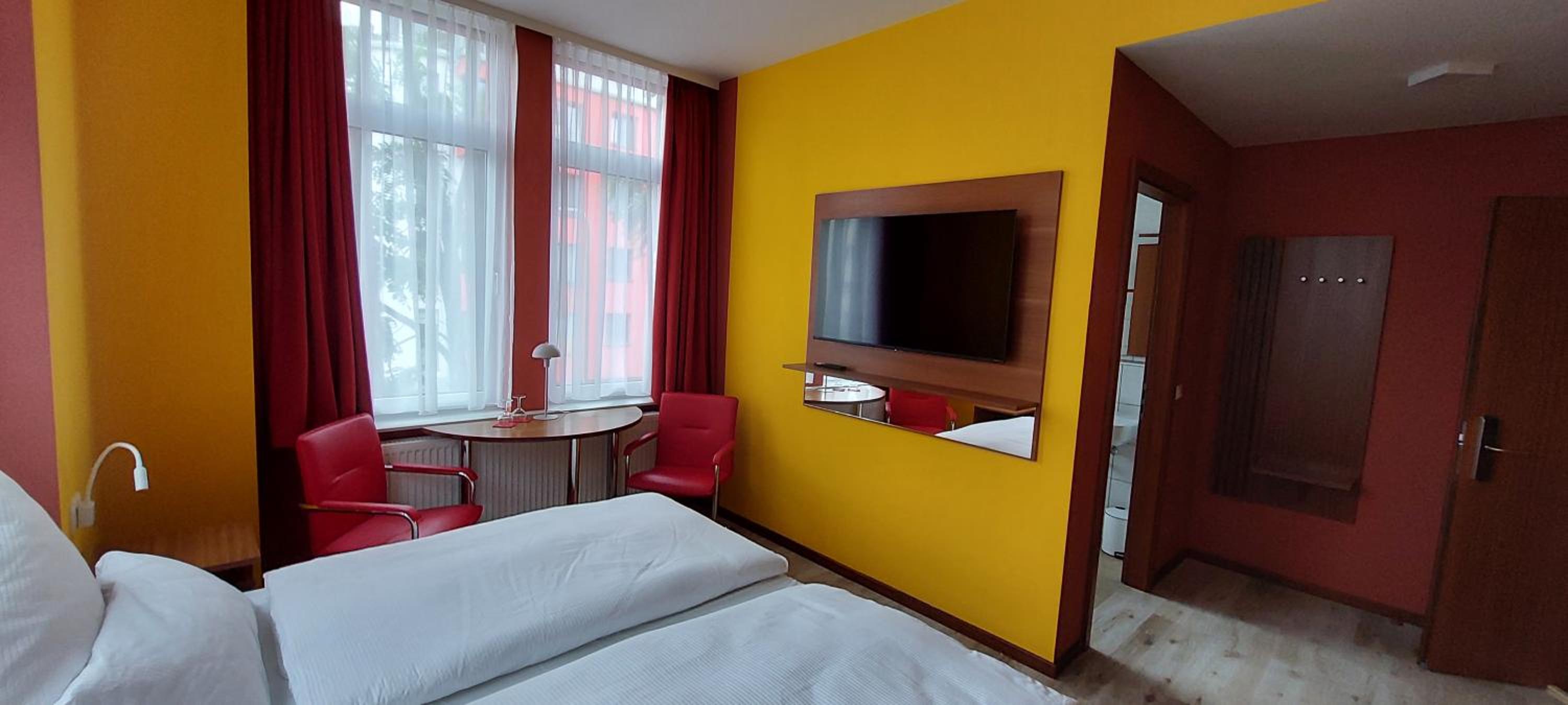 Large Double Room