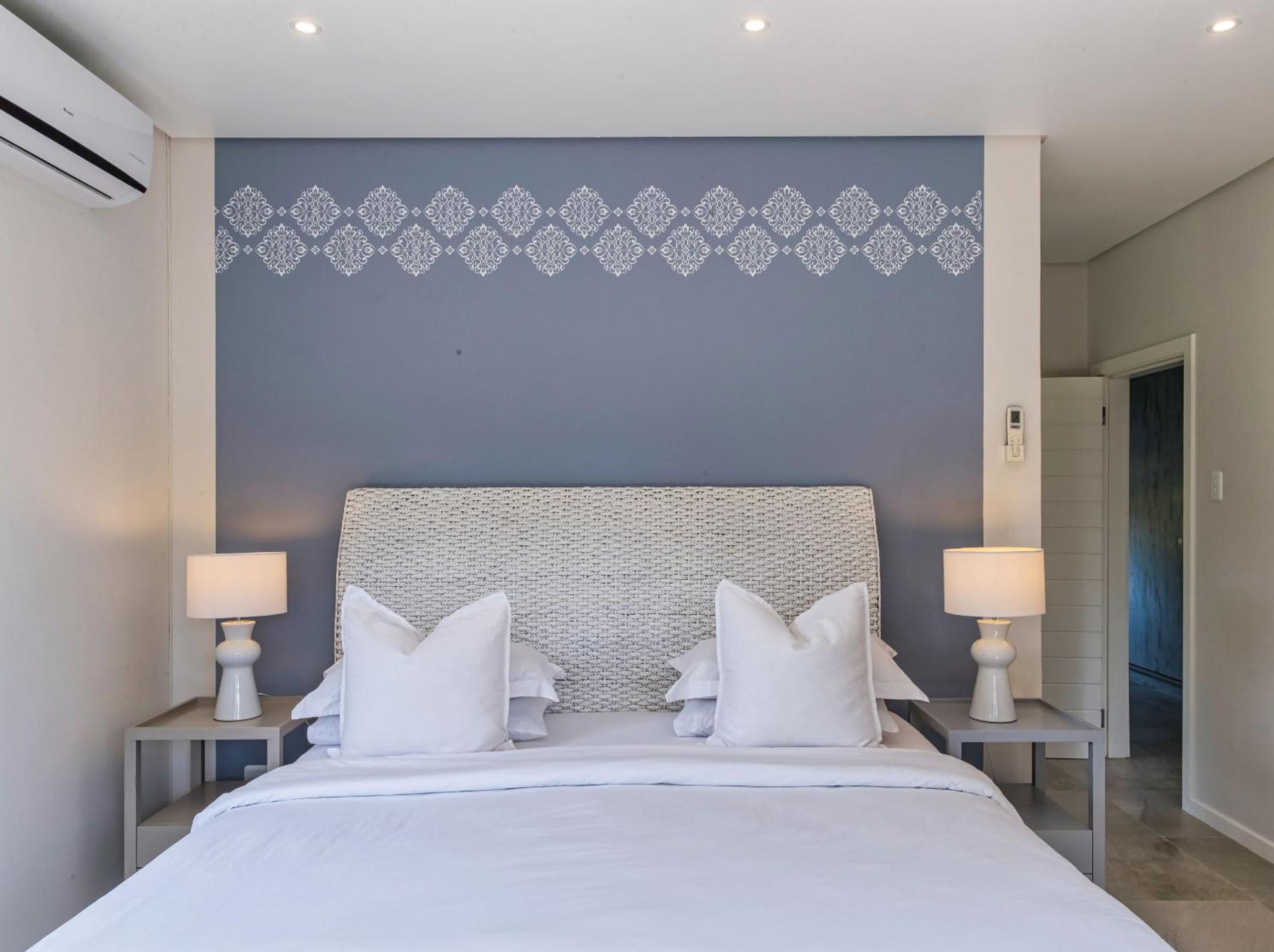 Crystal Blue Villa photo 3