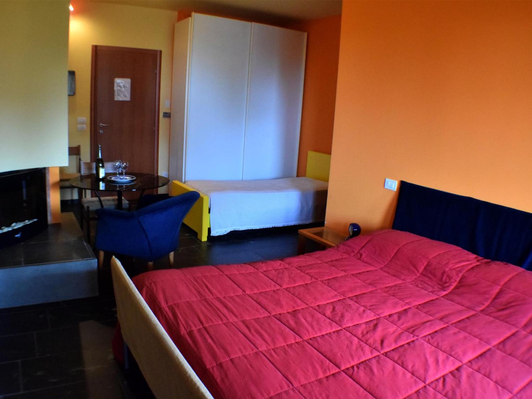 Double Room with Private Bathroom - Photo 6