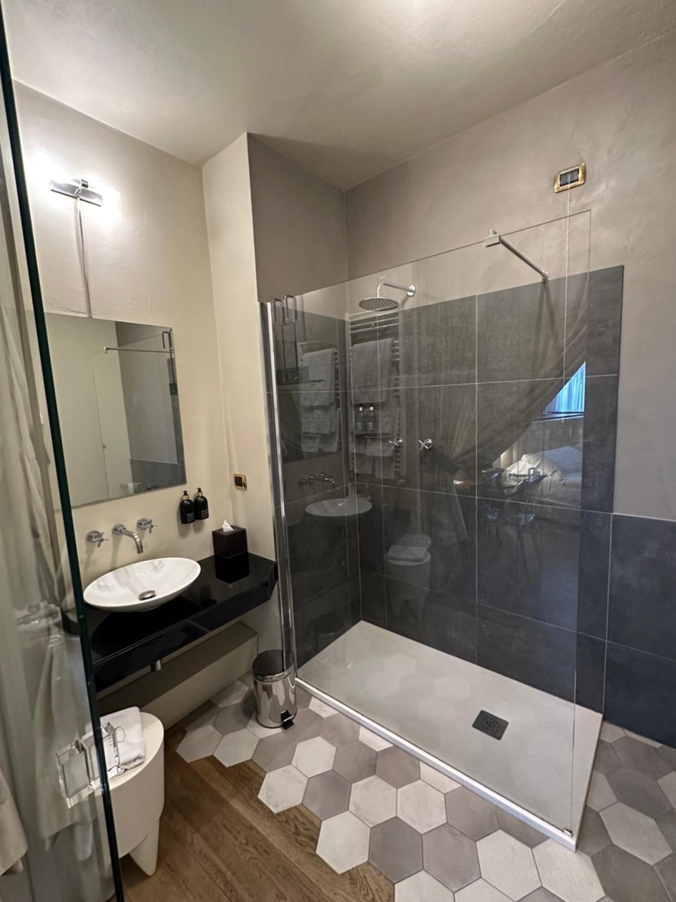 Superior Double Room - Photo 4