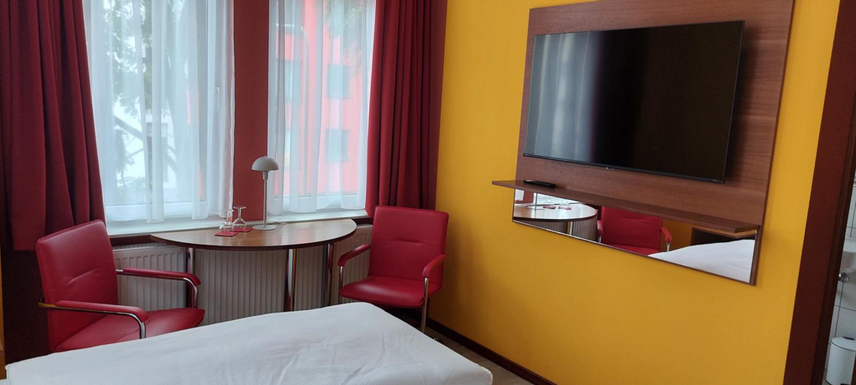 Queen Room