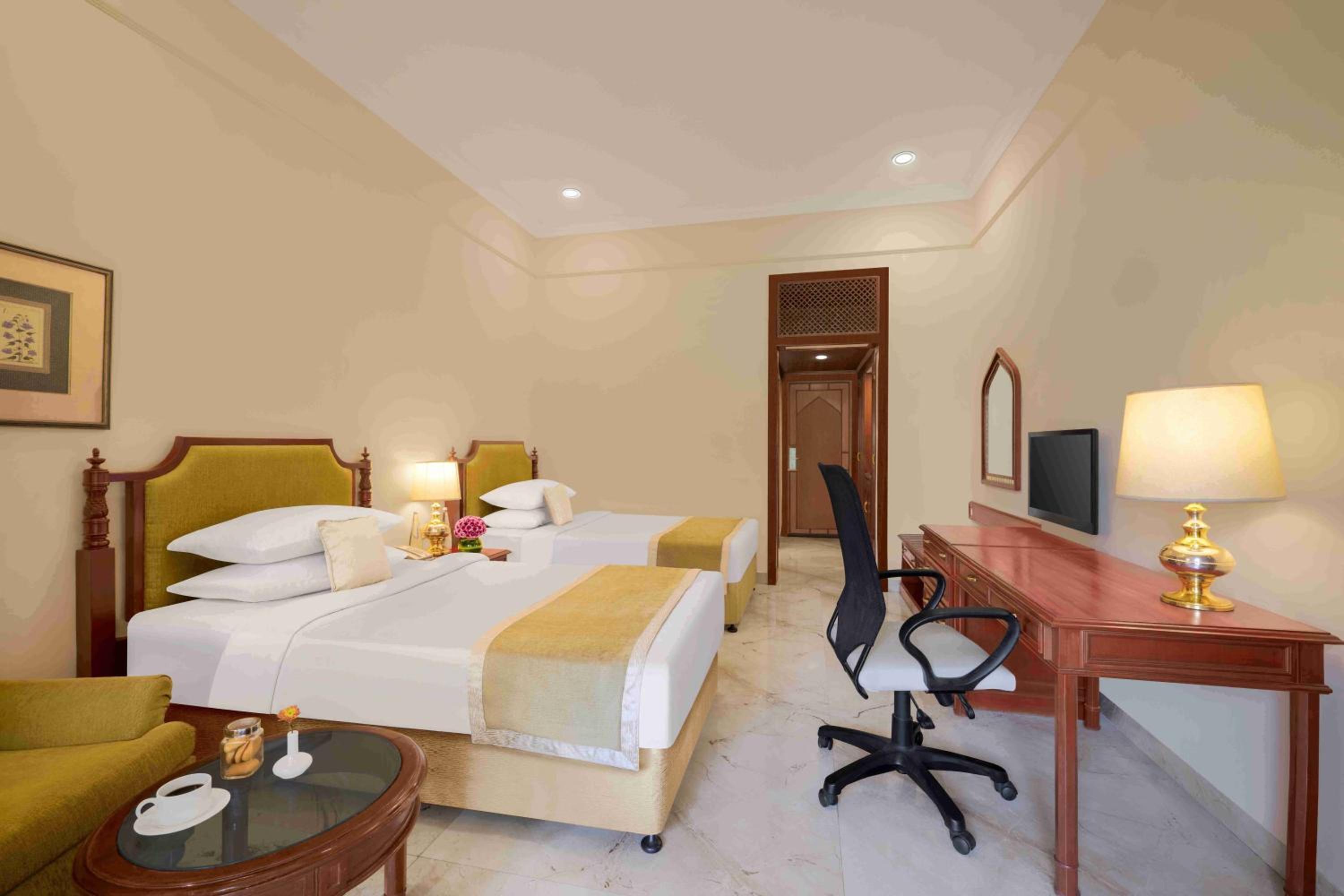 Superior Twin Room with Garden View - Photo 13