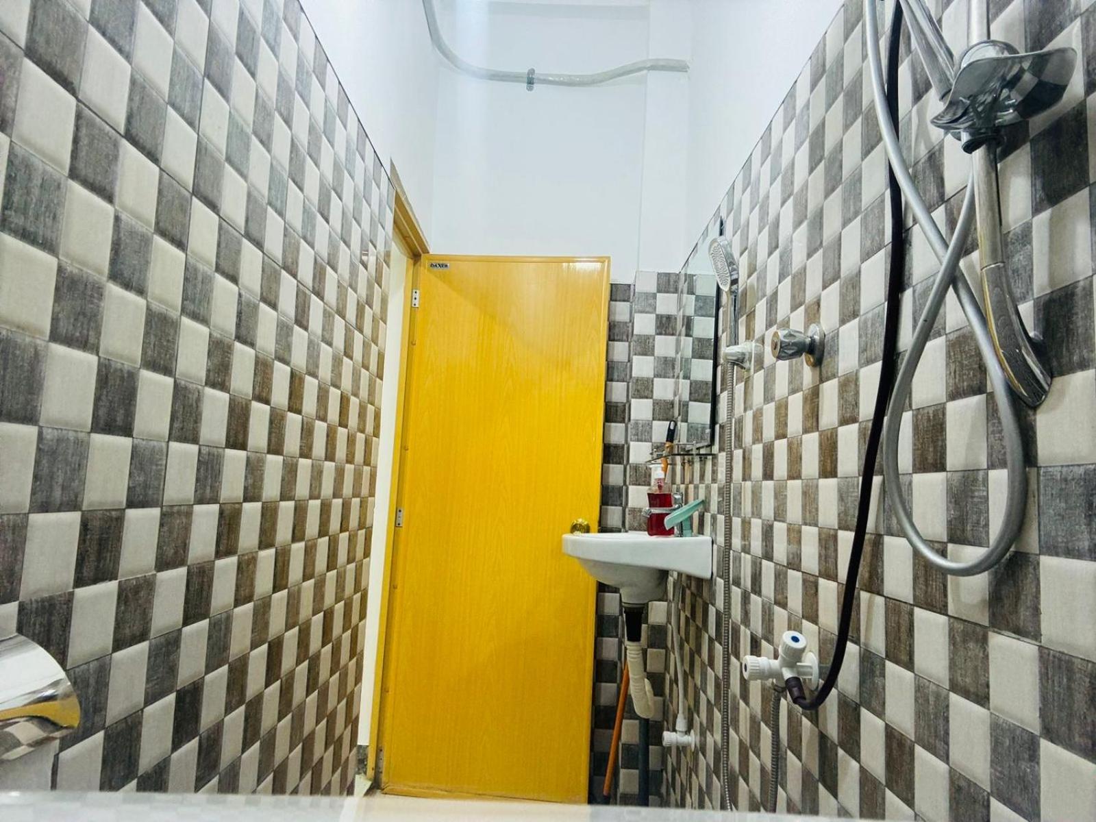 Double Room With Private Bathroom photo 3