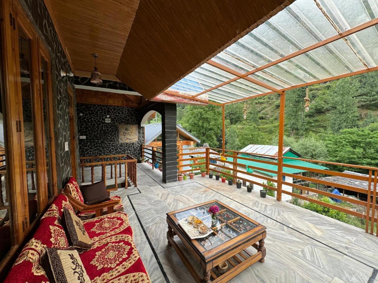 One-Bedroom House photo 3