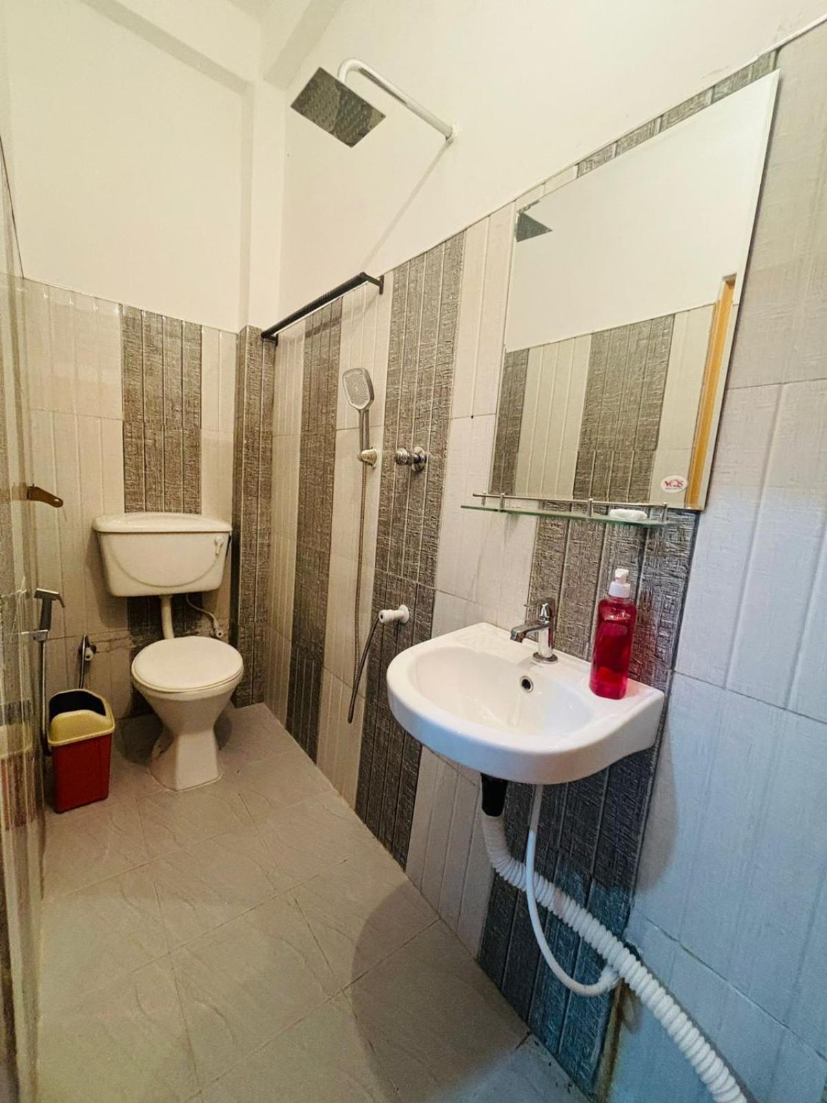 Standard Double Room with Fan photo 3